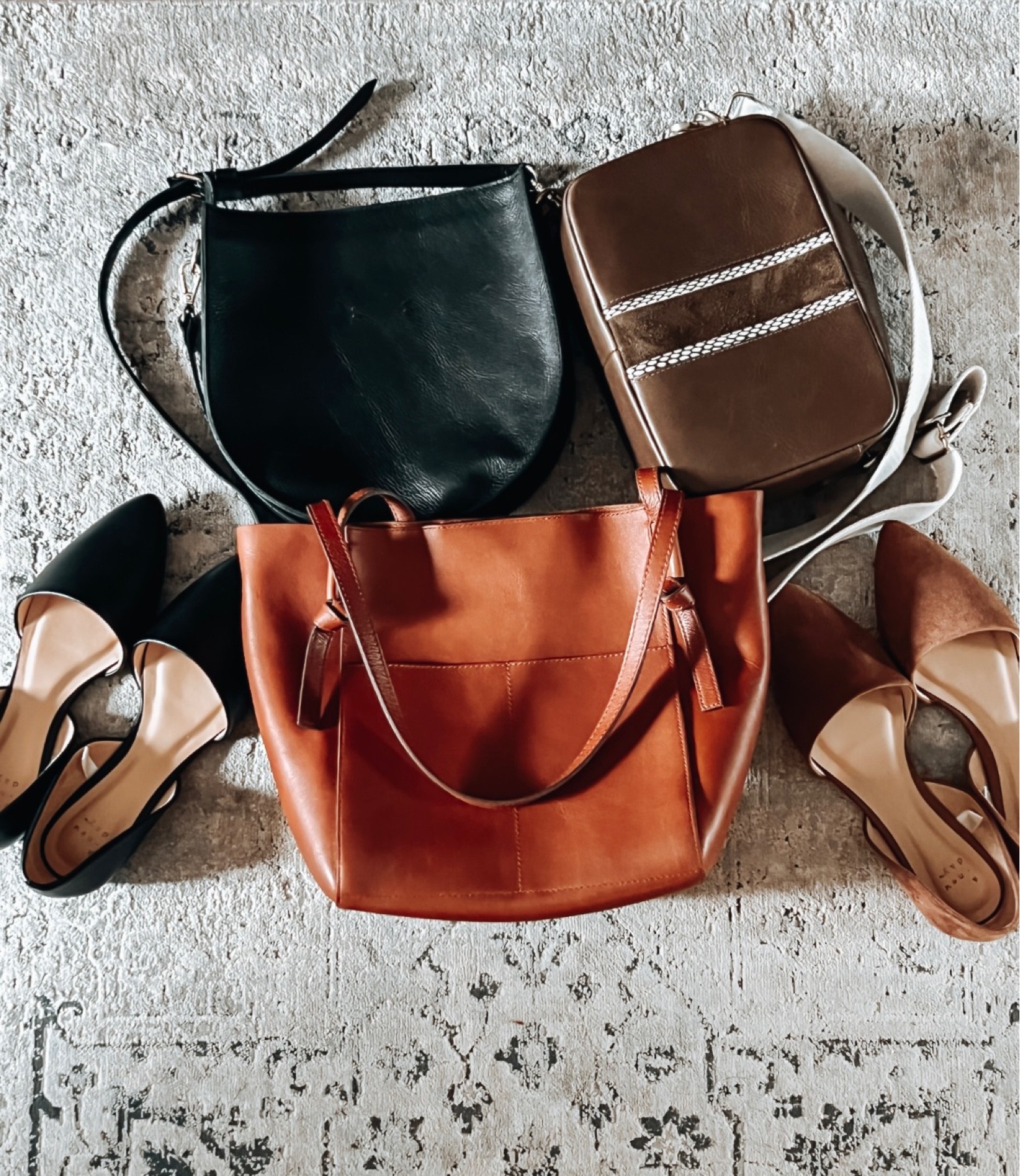 Madwell bag, Target flats, Target shoes, Fall essentials 

#LTKshoecrush #LTKSeasonal #LTKitbag