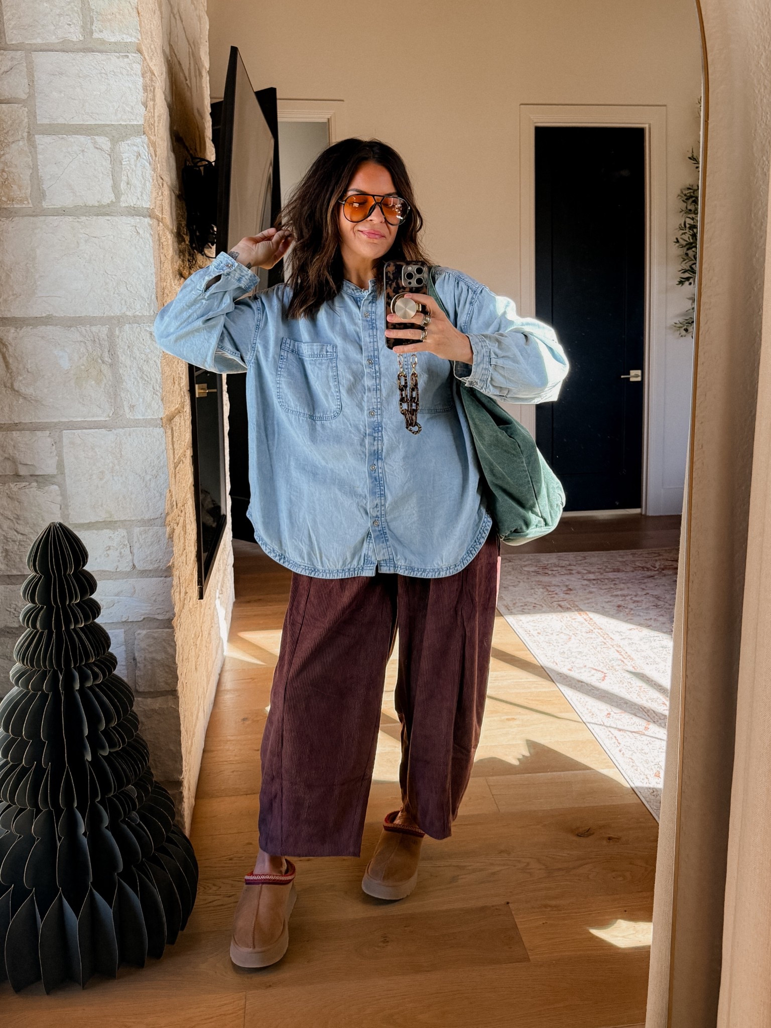 Present wrapping day outfit 
Top: large
Bottoms: XL


#LTKdayinmylife #LTKMidsize #LTKHoliday