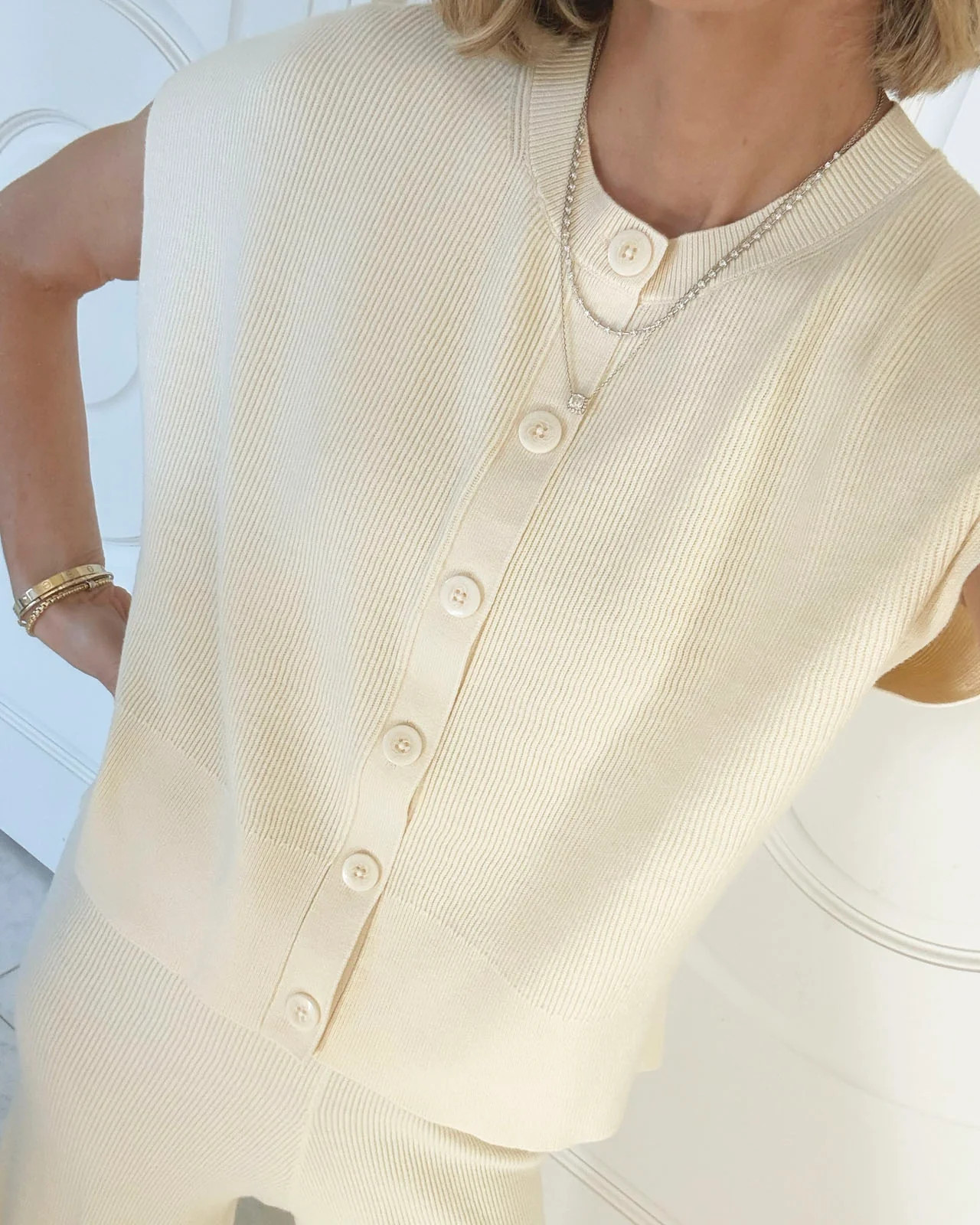 Splendid x @Cellajaneblog Sleeveless Cardi | Splendid