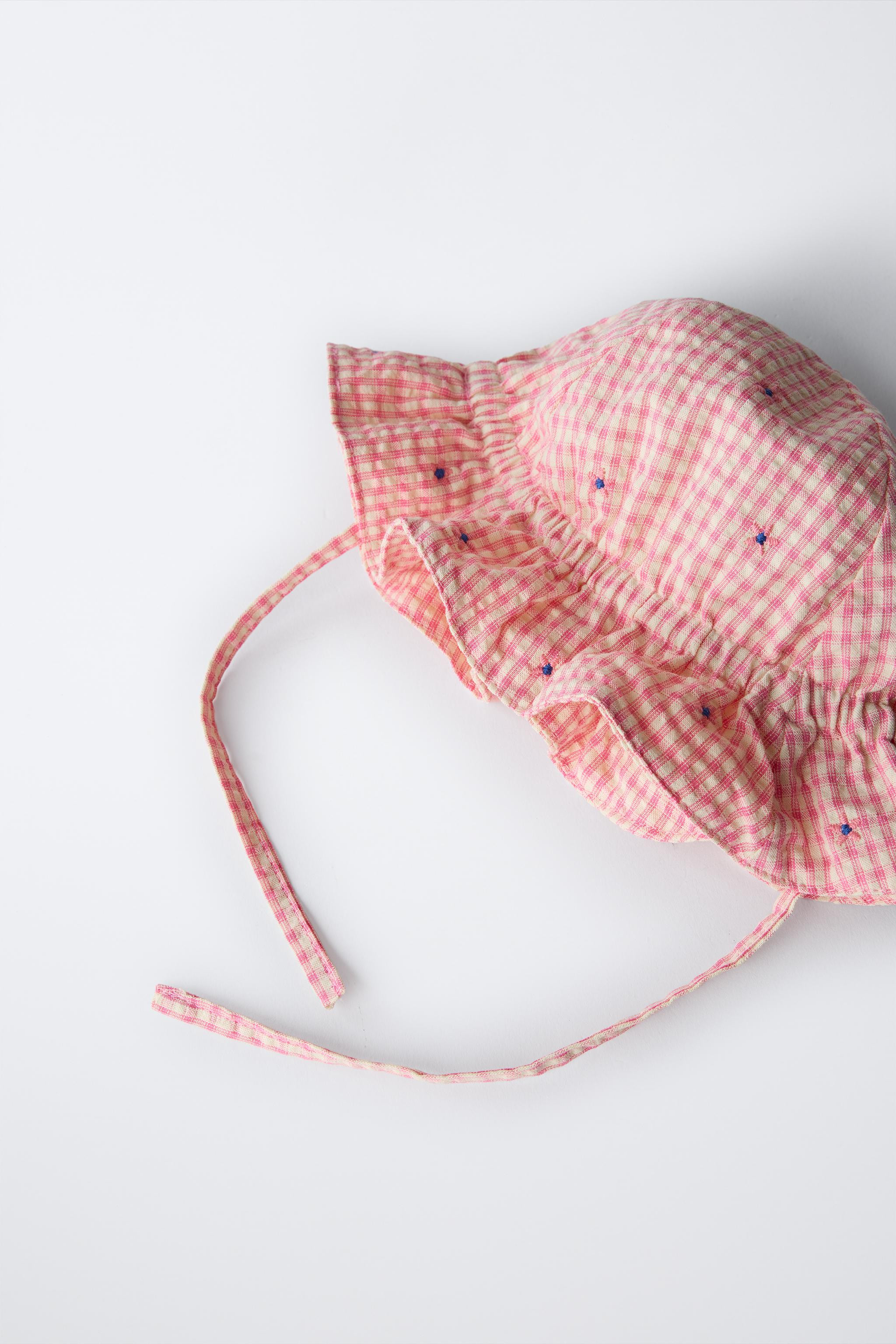 GINGHAM CHECK HAT WITH EMBROIDERED FLOWERS | Zara US