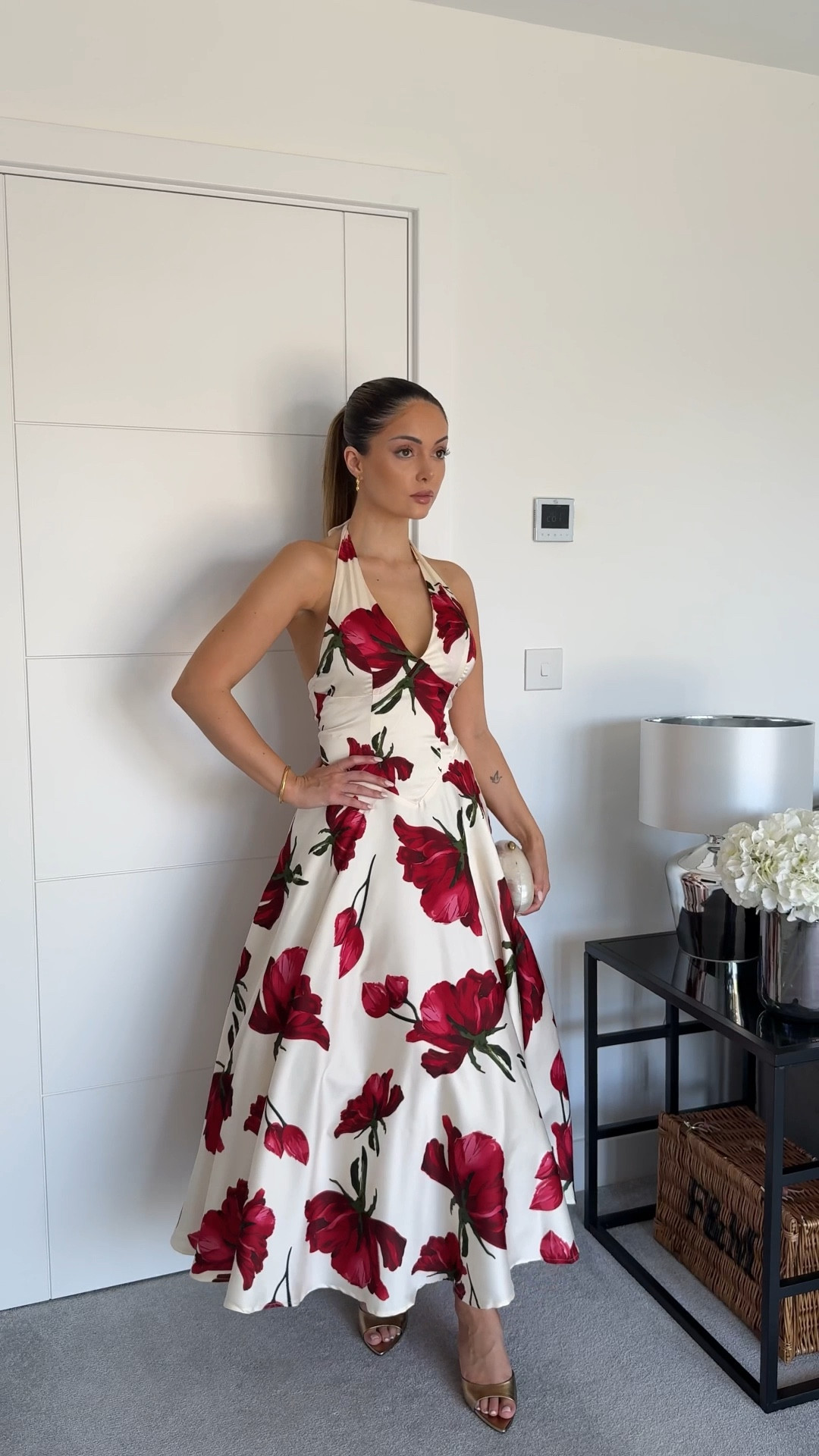 Cream satin dress with red flowers 💃🏻💃🏻

#creamsatindress #satindress #halterneckdress #partydress #gown #ballgown #halterneckdress #midaxidress #reddress #beachdress #holidayoutfits #birthdayoutfit #prom #promdress #eveningdress #formaldress 

#LTKdresses #LTKwedding #LTKpartywear