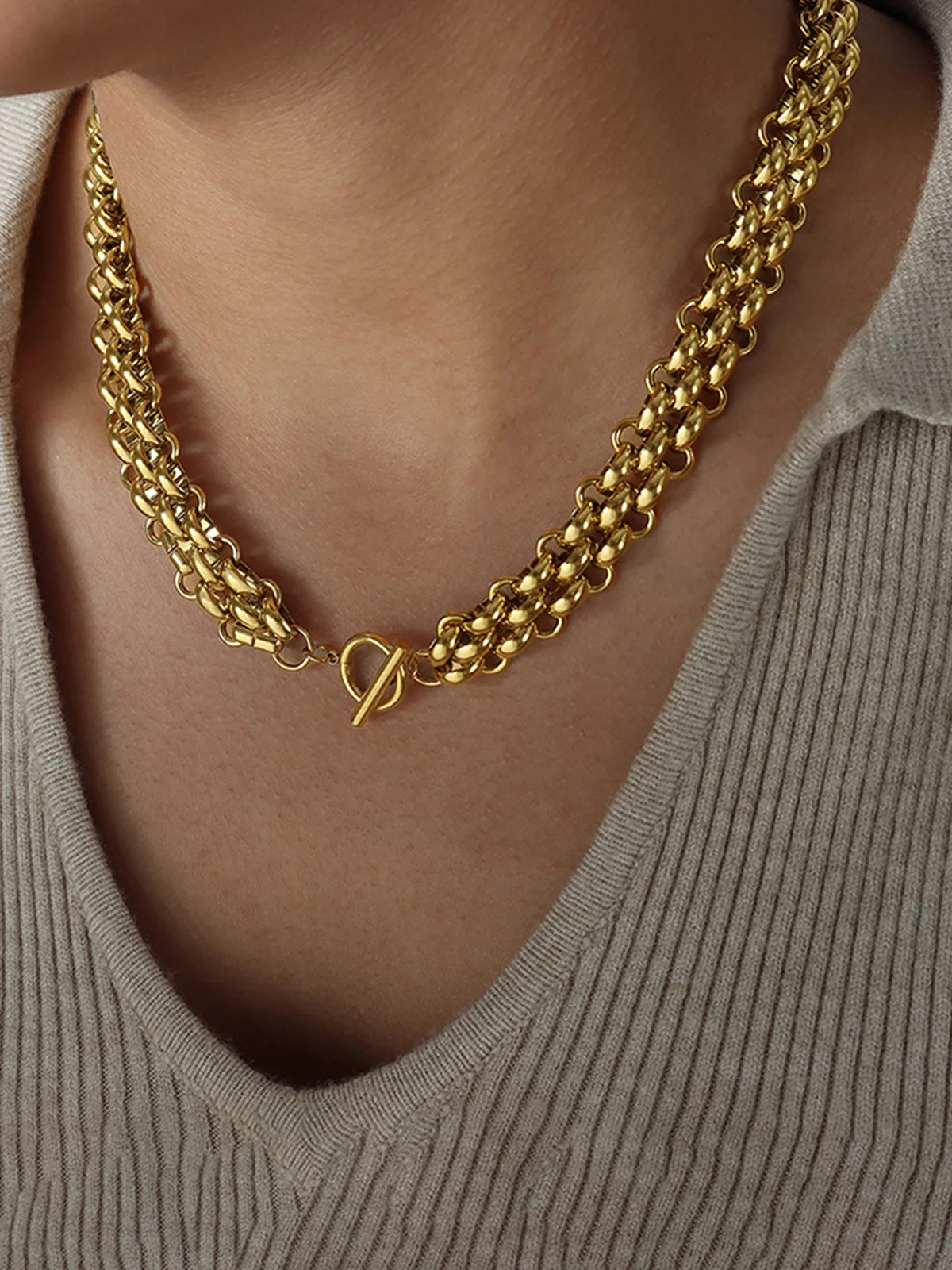 Chunky Twisted Link Chain Necklace | Commense
