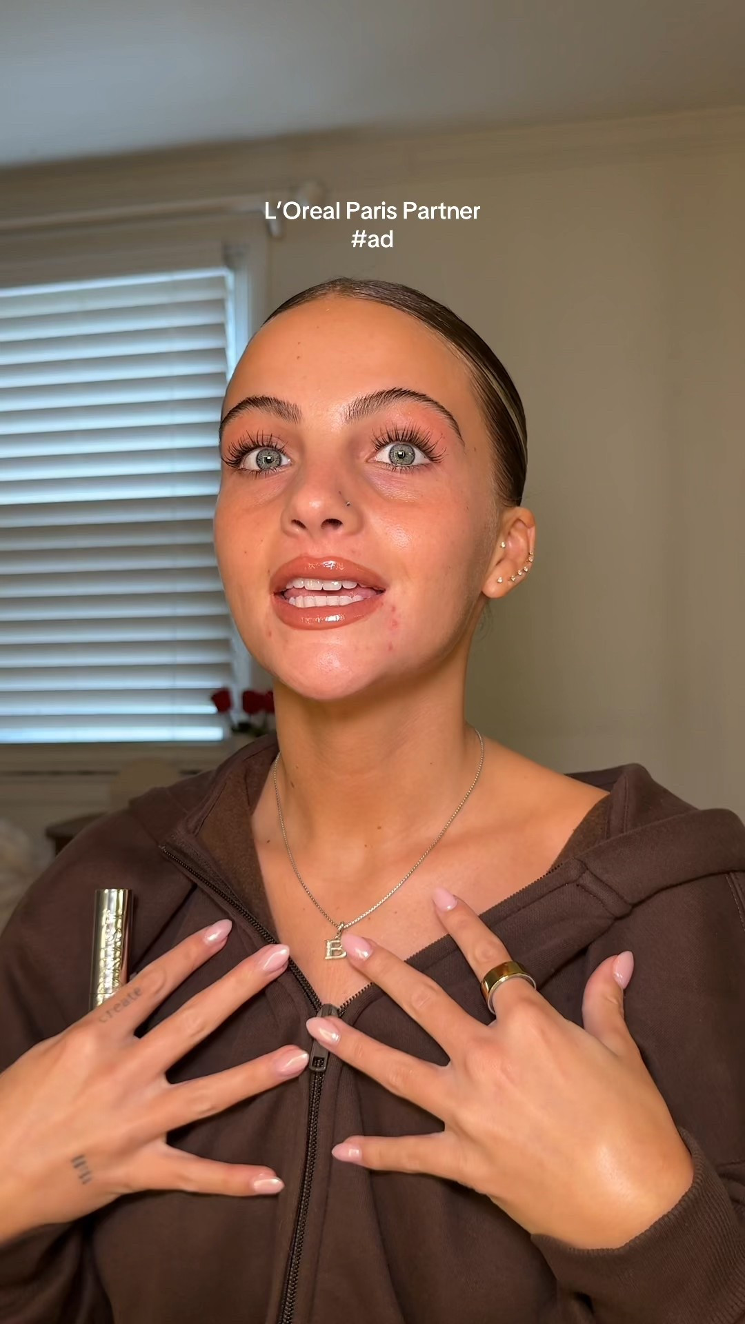 #LOrealParisPartner #AD The L'Oréal Telescopic Extensionist Mascara just dropped at @target @lorealparis! Over 300 bristles help
define, separate, and add length + volume to every lash. #LorealParisMakeup #TargetPartner #Target