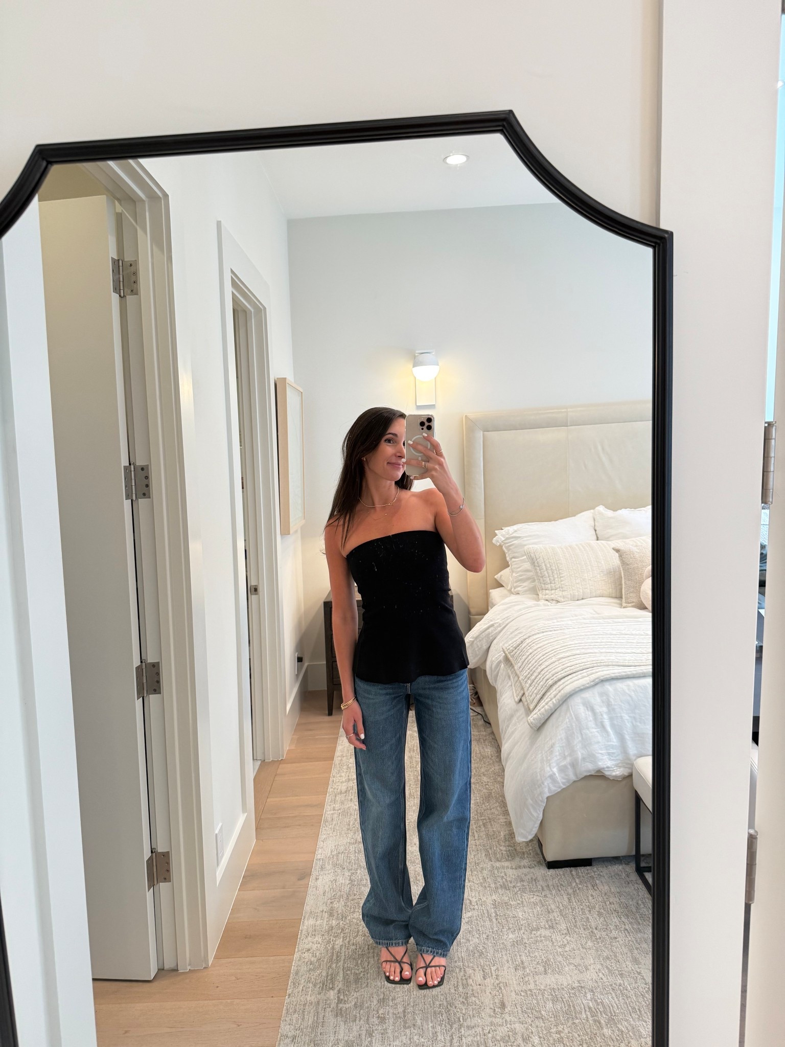 Dynamite jeans fit so well I’m obsessed @dynamiteclothing #dynamitepartner