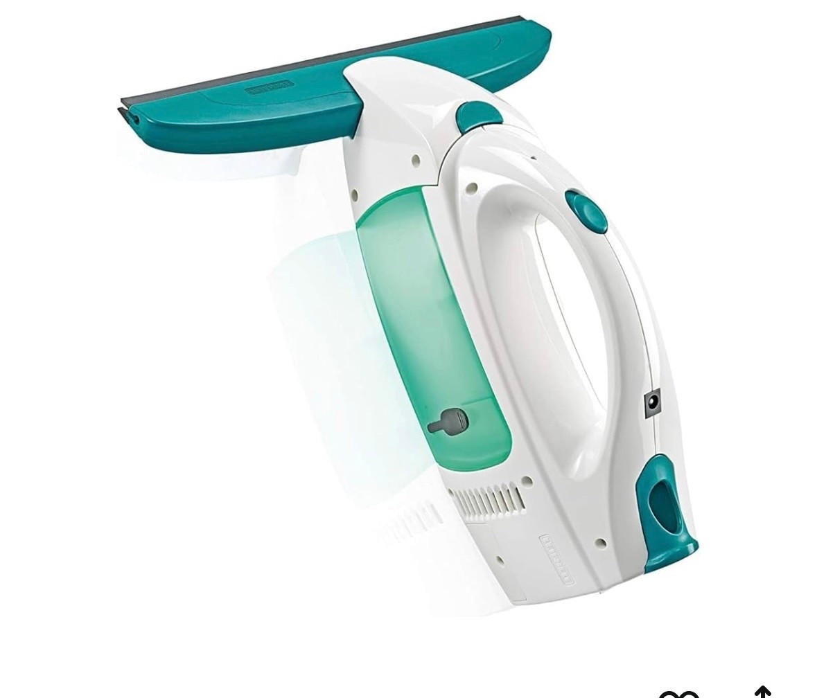 Unser Fensterreiniger, schon seit Jahren in Gebrauch und ich kann ihn wärmstens empfehlen .

#LTKdeutschland #LTKhome