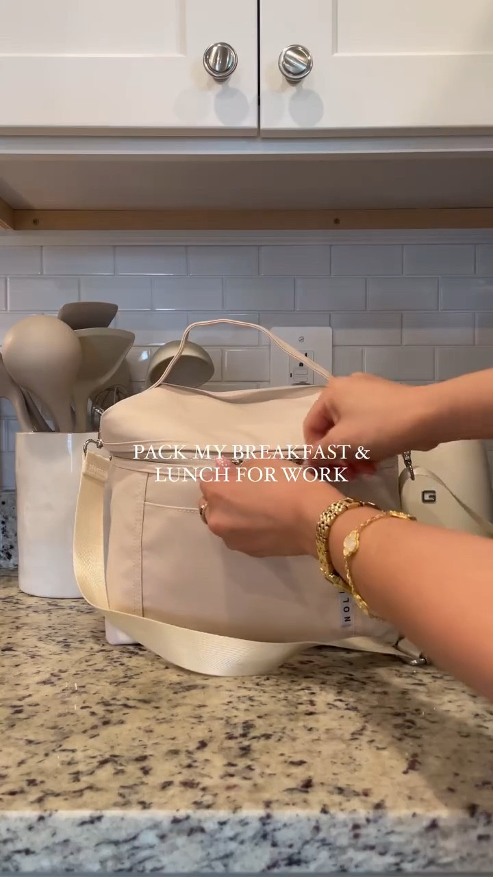 pack my breakfast and lunch with me for work 🫶🏼 breakfast: overnight oats with fruit and a boiled egg.. lunch was baked chicken, roasted potatoes, and broccoli 
•
•
•
#worklunch #packmylunch #healthymeals #mealprep #9tothrive 
Pack my lunch with me, work lunch, healthy meal ideas, meal prep, breakfast, breakfast idea, meals on the go, overnight oats, asmr reel, asmr sounds