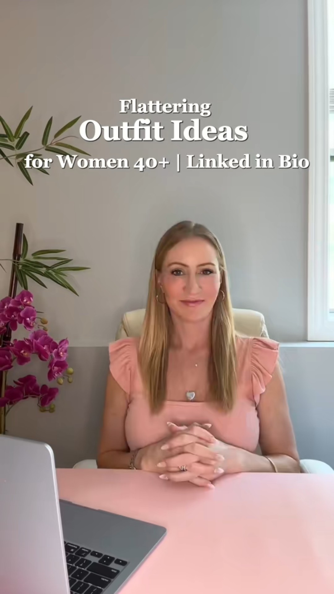 ✨ Flattering outfit ideas that feel chic, not try-hard.
1️⃣ Structure: blazers, clean denim & a defined waist.
2️⃣ Neutrals with texture: knit tops, flowy trousers & block heels.
3️⃣ Flowy midi dresses: waist definition + seasonless style.
These age-flattering staples are timeless, versatile, and perfect for women in their 40s and beyond. Shop my linked picks to recreate the looks.

#LTKStyleTip