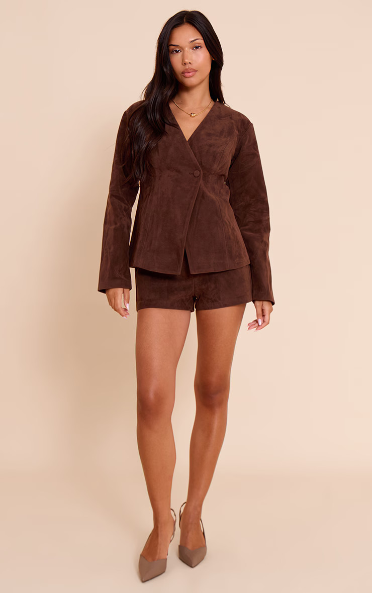 Dark Brown Structured Faux Suede Tailored Shorts | PrettyLittleThing US