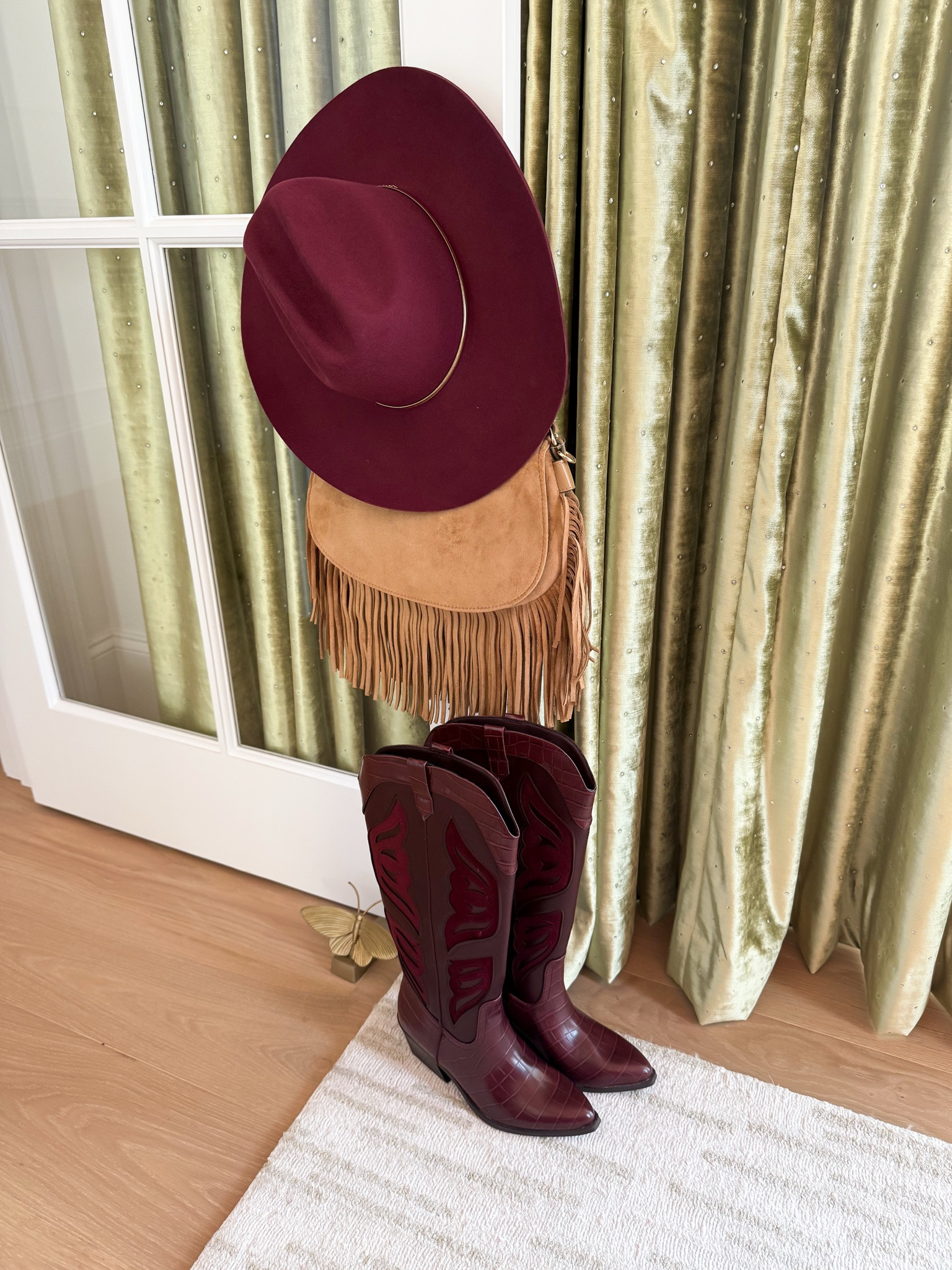 These boots are gorgeous & such a good price!

#LTKgrwm #LTKootd #LTKdayinmylife