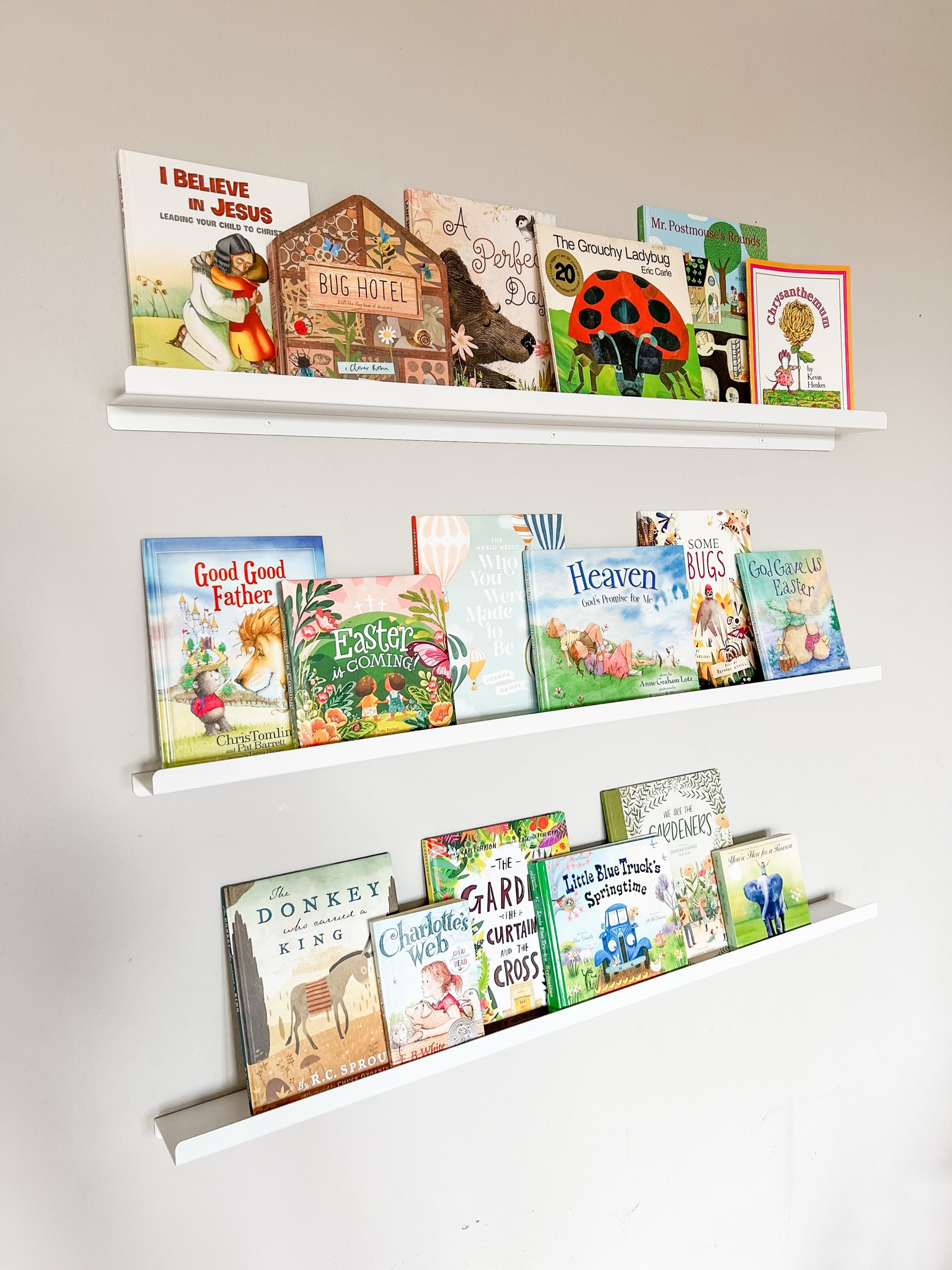 Kids playroom, kids playroom organization, white floating bookshelves, book display

#LTKhome #LTKfindsunder100 #LTKkids