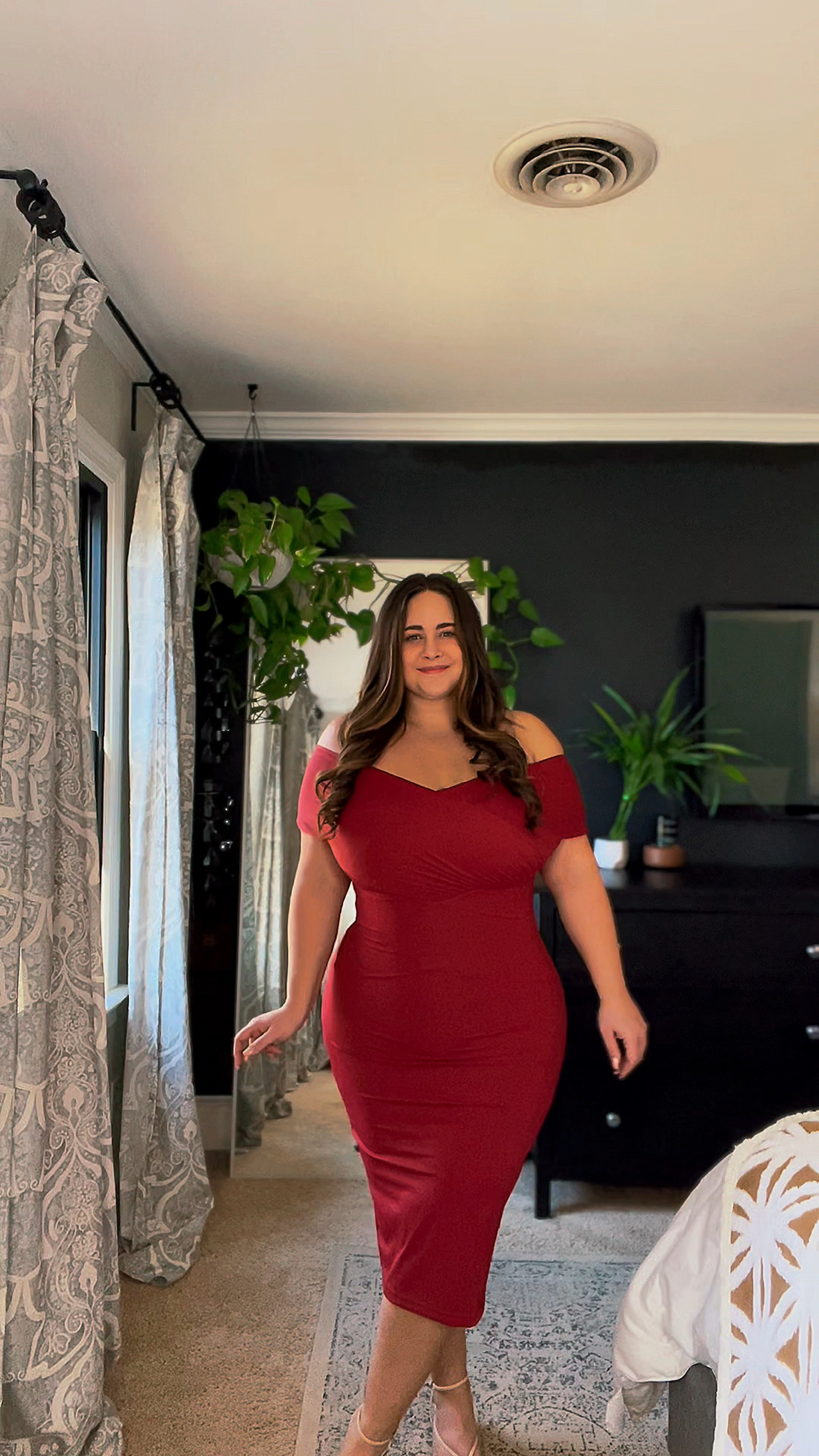 Shown in size XXL 

BUILT IN SHAPEWEAR & BRA, has gusset 

Available in wine red, black and green! 

Perfect for holiday events 


#LTKStyleTip #LTKHoliday #LTKMidsize