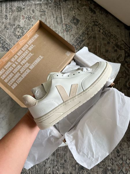 Veja V-12 sneakers