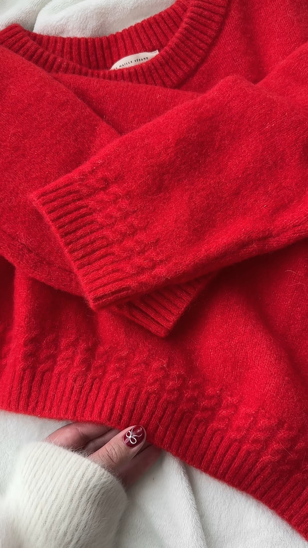 The most perfect holiday red sweater! 🍒

#LTKstyletip #LTKHoliday #LTKSeasonal