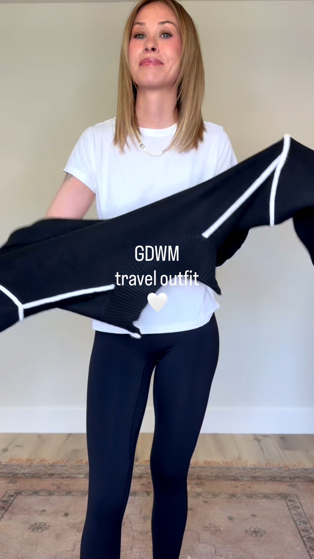 Wearing size L in this sweater 🖤 

#LTKootd #LTKTravel #LTKgrwm