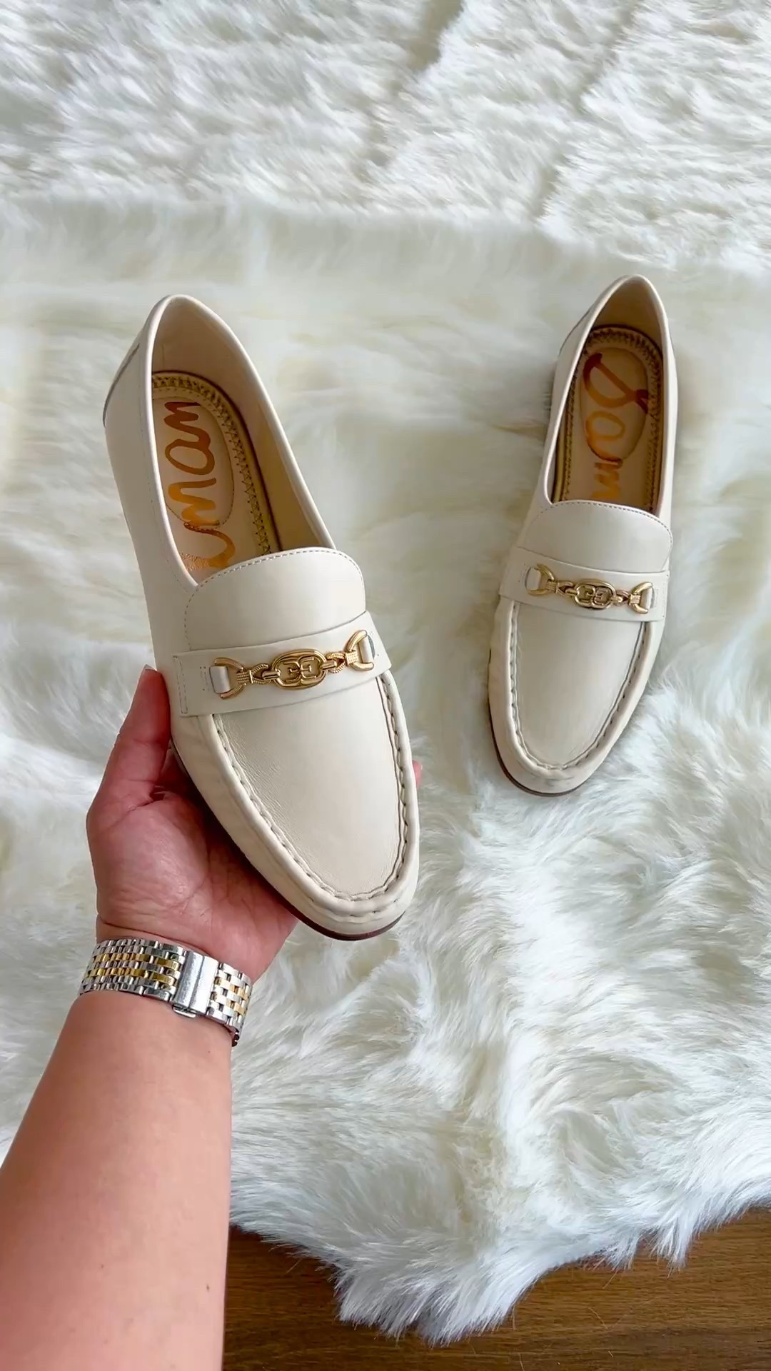 Ivory loafers on sale for under $50! That’s 66% off! 

Love these ivory loafer shoes for all year round. Great for outfits with jeans and pants and perfect for business casual workwear. Available in several colors.

#LTKWorkwear #LTKOver40 #LTKSaleAlert