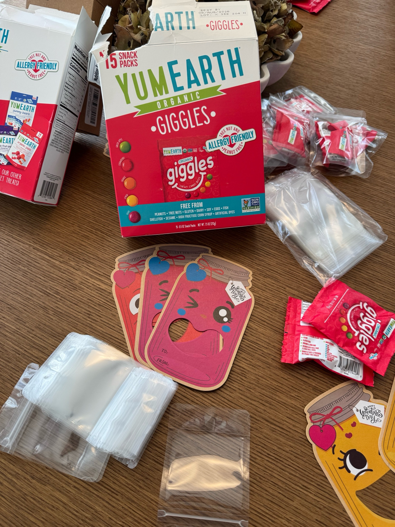 Getting my kids class valentines ready. I love these cards with options treat bags that attach. They are so well made and adorable for boy/girl. Grab a small treat like giggles and your good to go 

#LTKKids #LTKSeasonal #LTKParties