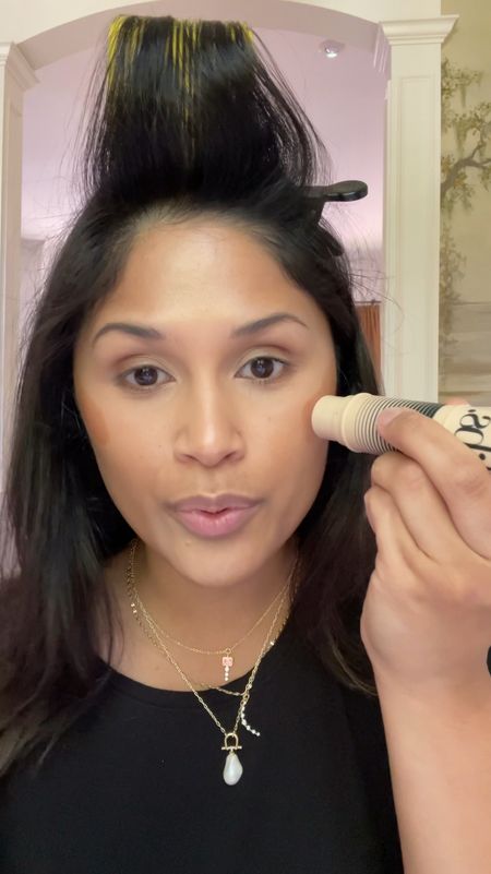 I love the @dibs beauty stick in shade 4 and the duo brush! Such a pretty color for summer and the duo brush is great for travel bc you get double use out of one brush. #dibsbeauty #makeup #dibs 

#LTKVideo #LTKBeauty #LTKFindsUnder50
