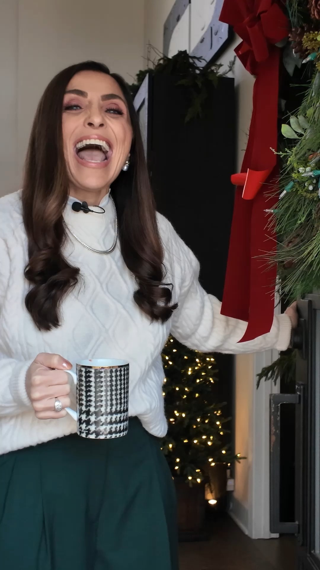 I love treating my home to Christmas gifts that feel festive and work beautifully all year long. And honestly, Wayfair makes it so easy — they have so many gorgeous pieces to choose from, and their fast shipping means everything actually arrives before Christmas morning.

#ad # Wayfair #wayfairpartner @wayfair

#LTKHome #LTKHoliday #LTKSeasonal