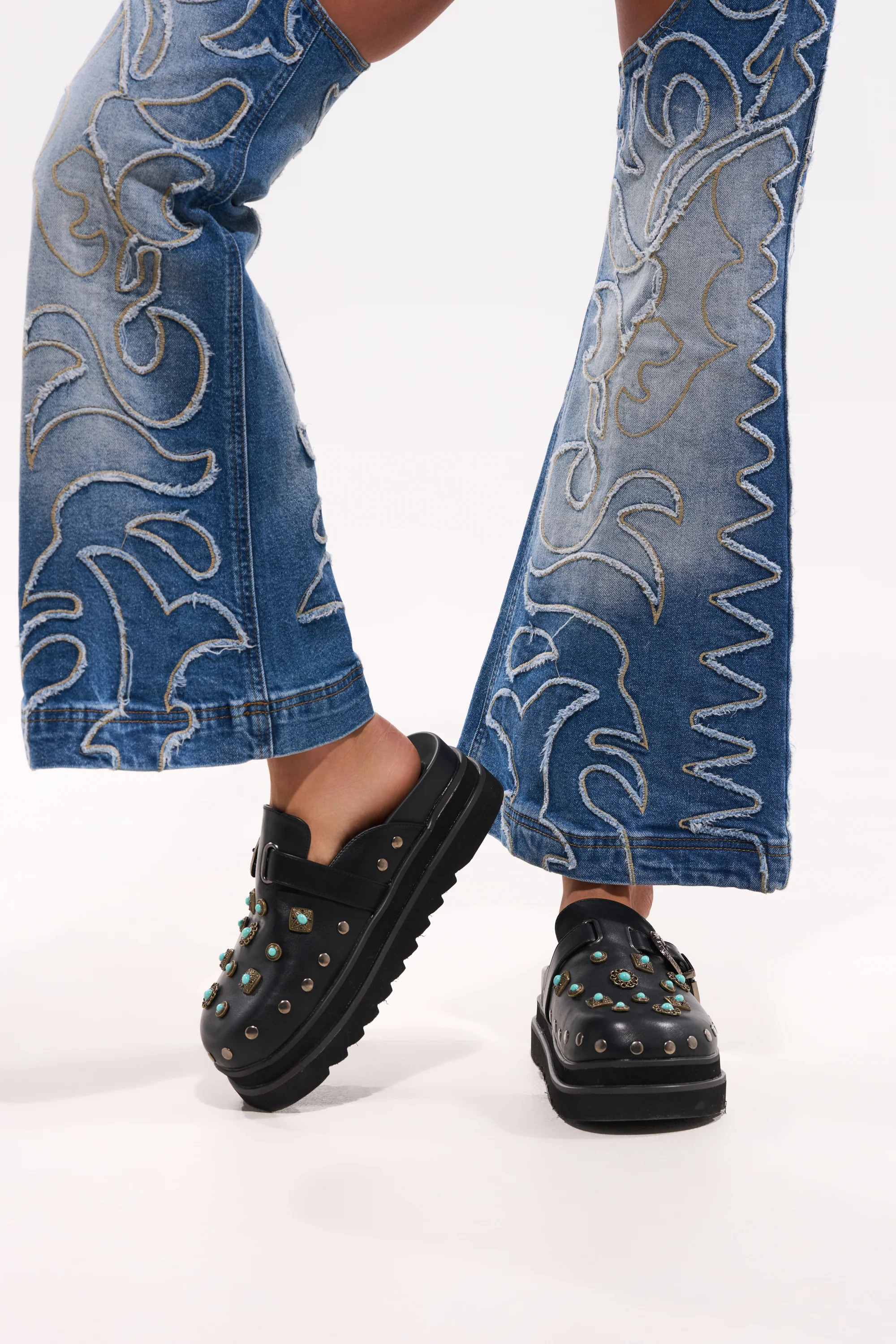 AKIRA Azalea Wang Mavis Flat Shoes Embellished Clog | Black | Size 10 | AKIRA