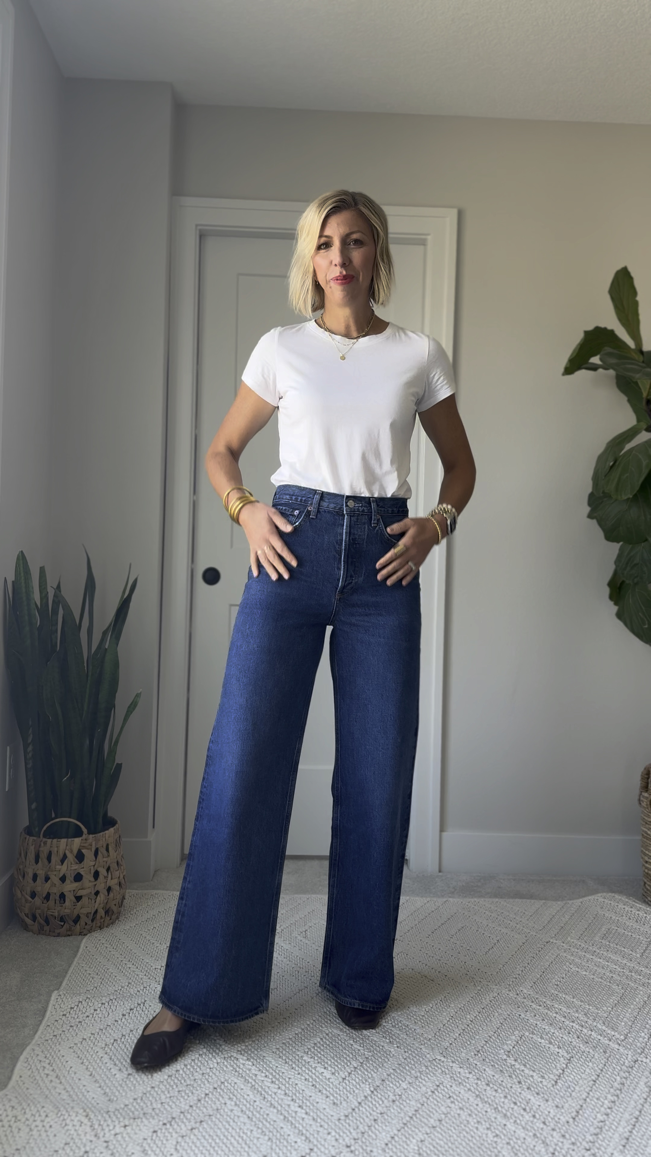 Wide leg jeans continue to be a huge trend for the fall! I love the darker wash on these. They’re a great option that could easily be dressed up for Smart casual work or an evening out these jeans fit true to size. I’m 5’10” for height reference 

#LTKStyleTip #LTKSeasonal #LTKOver40