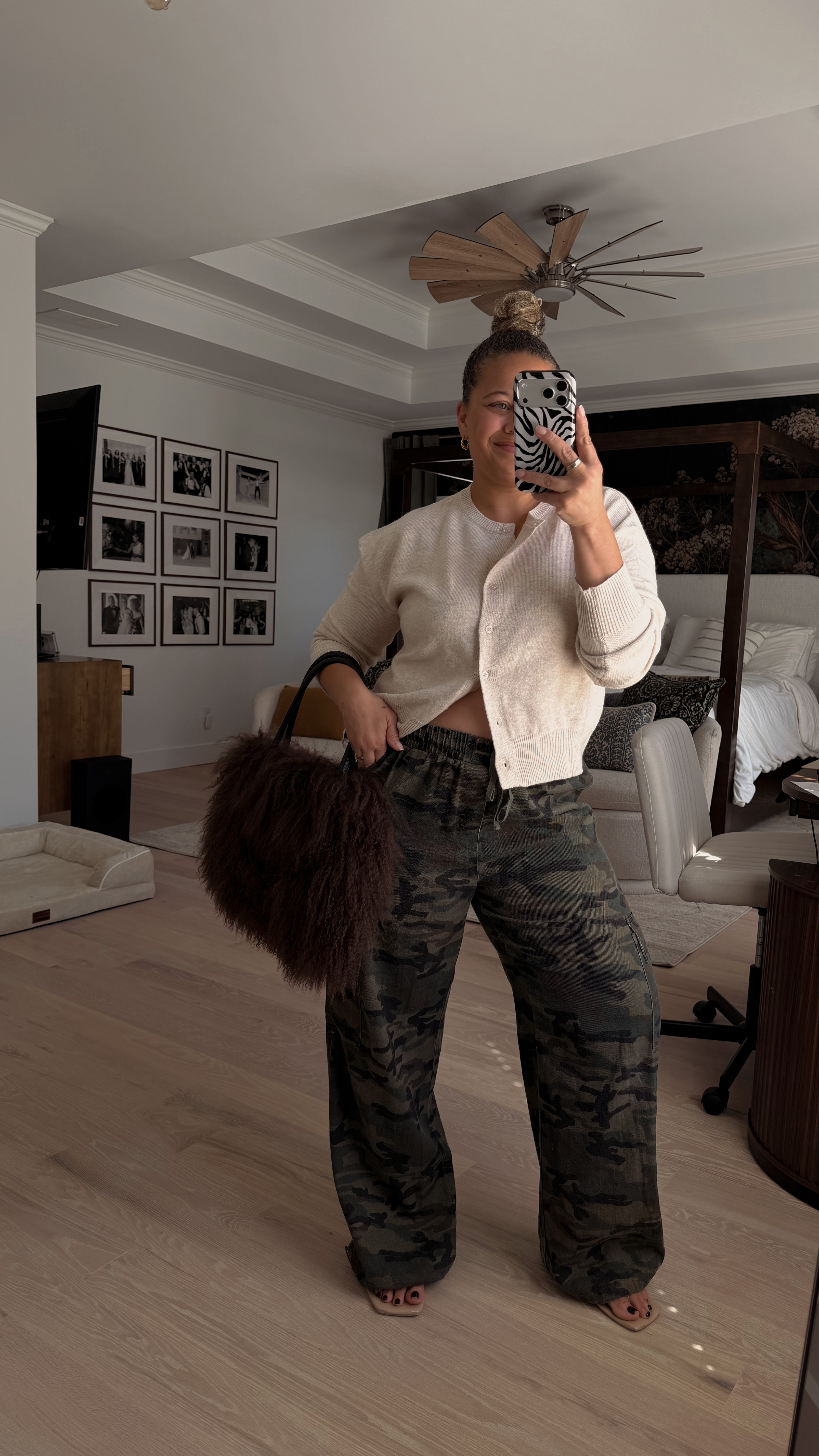 casual fall outfit idea 

 