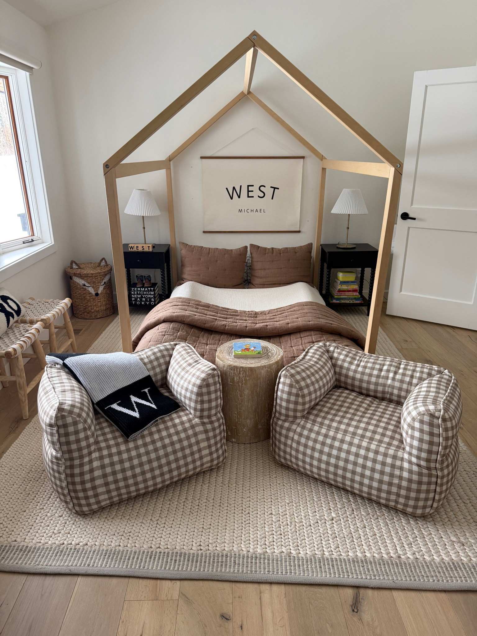 Little boy bedroom details: furniture, bedding and decor 🤠

Bed
Chairs
Rug

#LTKKids #LTKHome