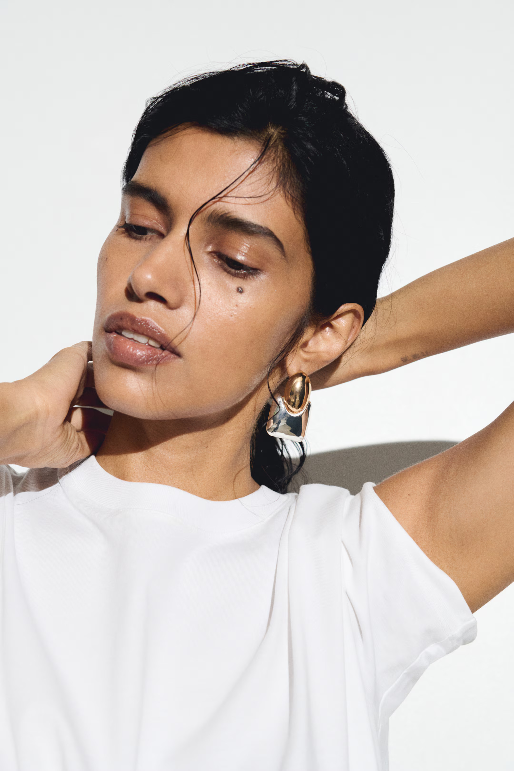 Two-tone pendant earrings | H&M (UK, MY, IN, SG, PH, TW, HK)