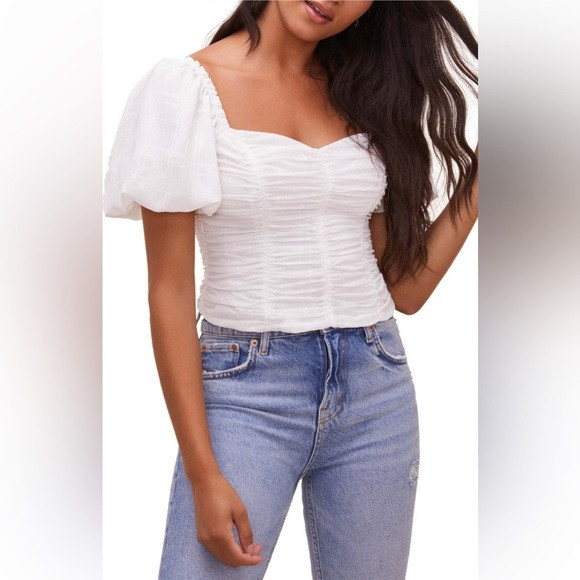 ASTR the Label Tenley Puff Sleeve Top Sz Small NWT White | Poshmark
