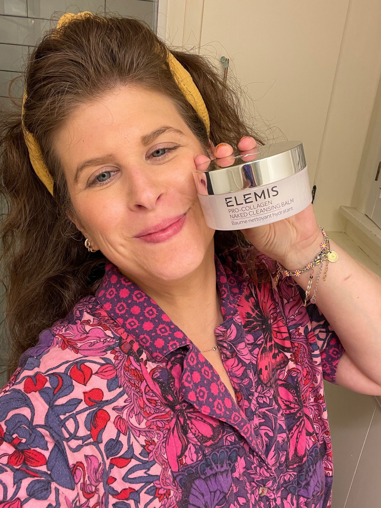 This cleansing balm is amazing! Cleans my face so well. It melts my makeup off & leaves my skin feeling so soft & smooth



#LTKFindsUnder100 #LTKStyleTip #LTKBeauty