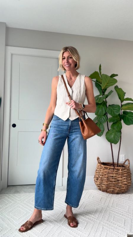 Real life outfit for a day of errands with my kids, then off to dinner with my husband! I love how this same look works for different occasions, just swap your shoes & accessories 

Wearing a small in the linen vest & my tts 27 (in the 29” inseam) I’m 5’10” 

#LTKVideo #LTKxMadewell #LTKover40