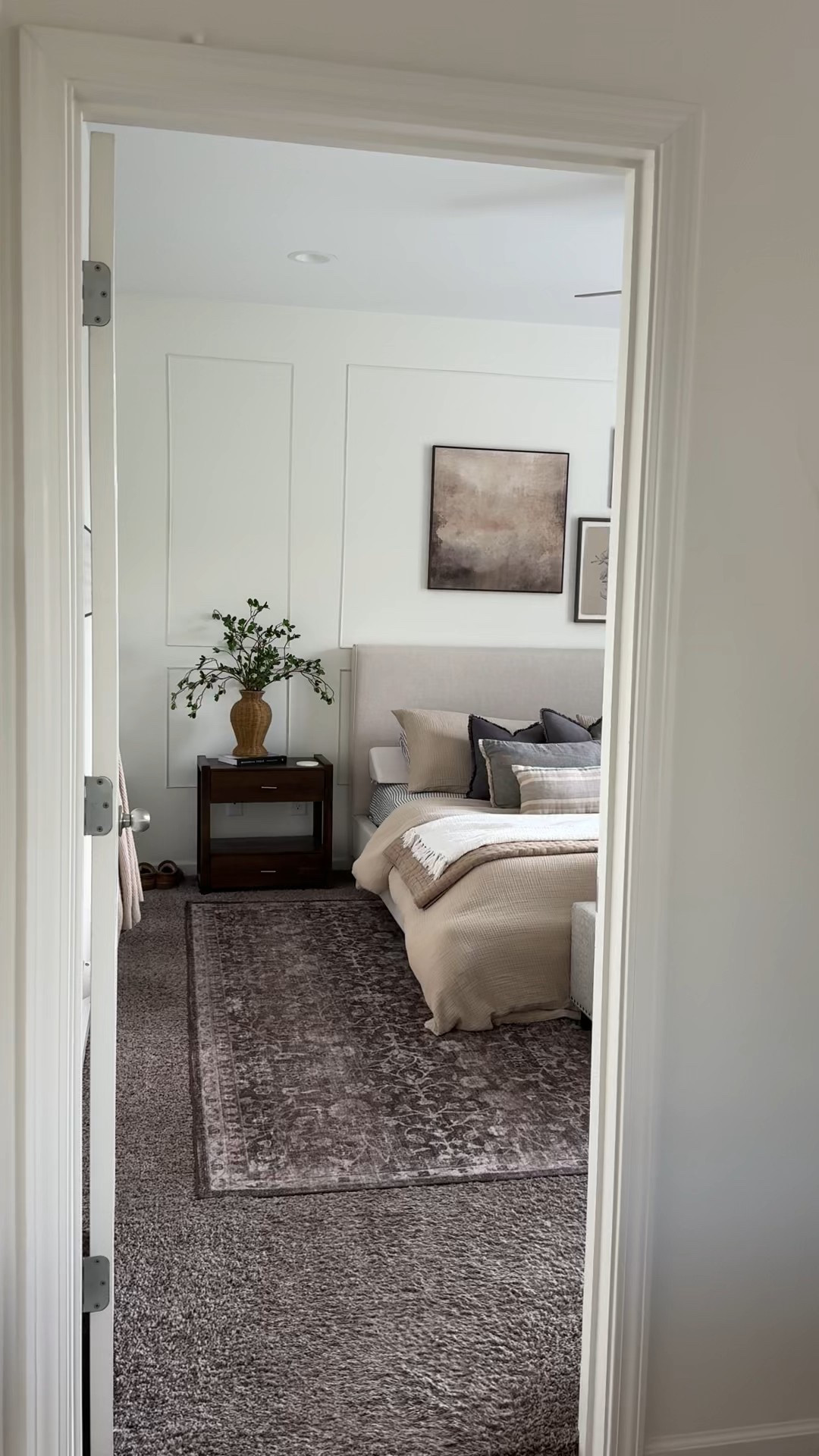Summer refresh of bedding! #masterroom #bedroom #beddingg

#LTKHome #LTKSummerEdit #LTKSeasonal