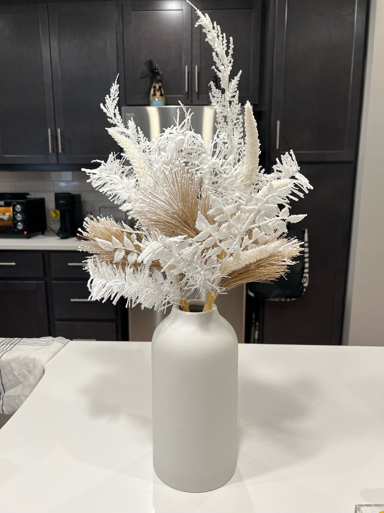 Perfect center piece vase and floral from target 

#LTKFind #LTKSeasonal #LTKHoliday