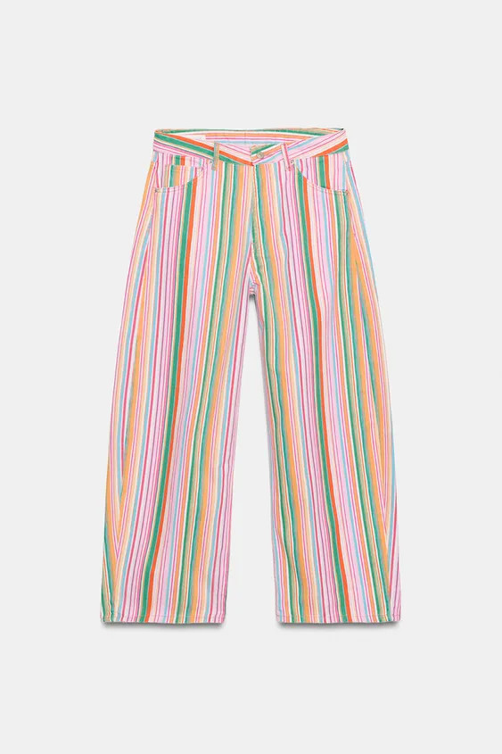 Model height: 181 cmMID-WAIST - BAGGYMid-waist jeans with belt loops and a five-pocket design. Fr... | Zara US