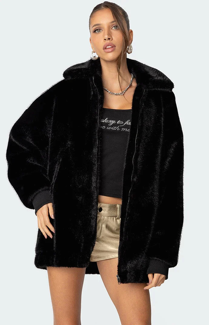 Edikted Women's Taylor Oversized Faux Fur Jacket in Black - Size Small | PacSun