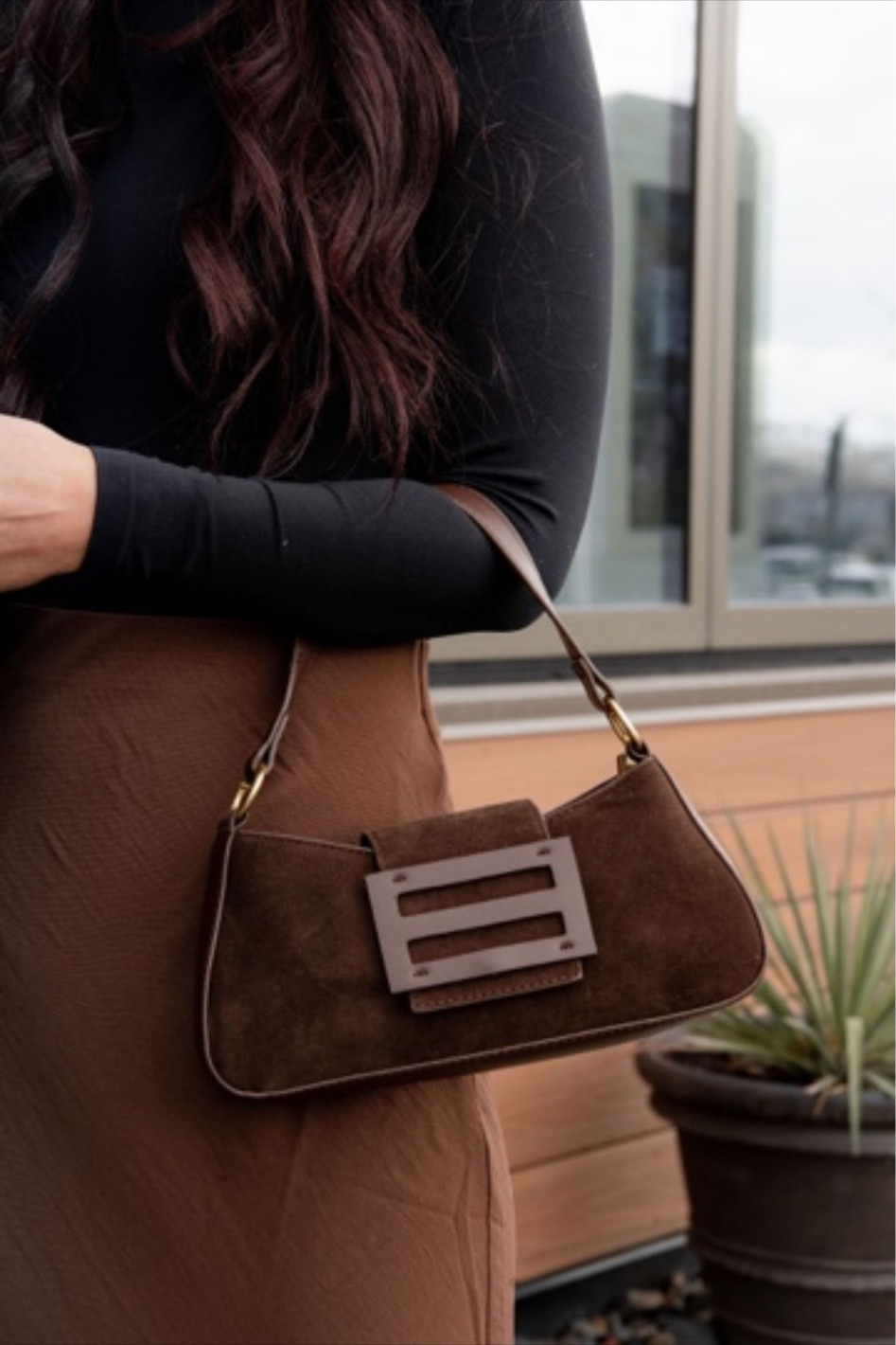 Brown Suede Bag 

(outfit from Vici - Code: KristinRose30)

#LTKItBag #LTKStyleTip