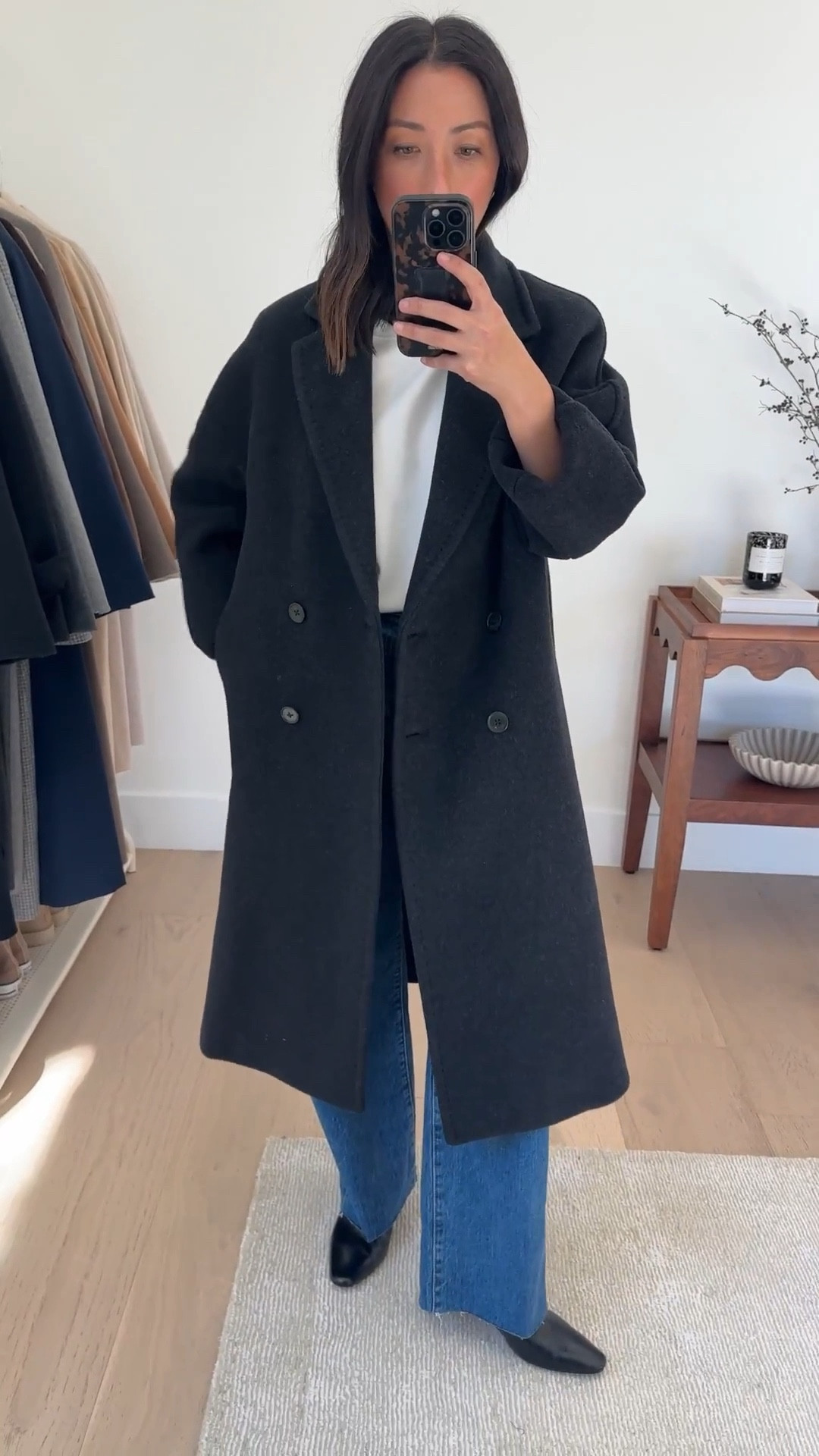 Aritzia Slouch coat, lined. Warm winter coat in the short length. Size xs. 

Aritzia Slouch coat xs short 
Aritzia tee medium
Aritzia jeans 26, cut hems
Madewell Dimes boots 5.5

Winter style, petite style, coats 

#LTKSeasonal #LTKPetite