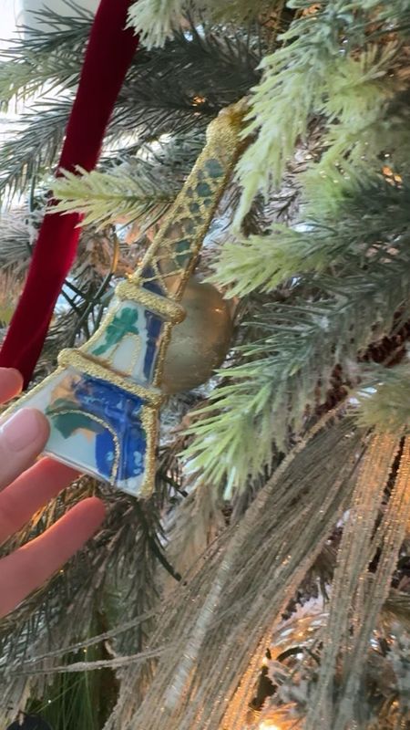 Travel ornaments + velvet ribbon. Oh my! 🤗

#LTKSeasonal #LTKVideo #LTKHoliday