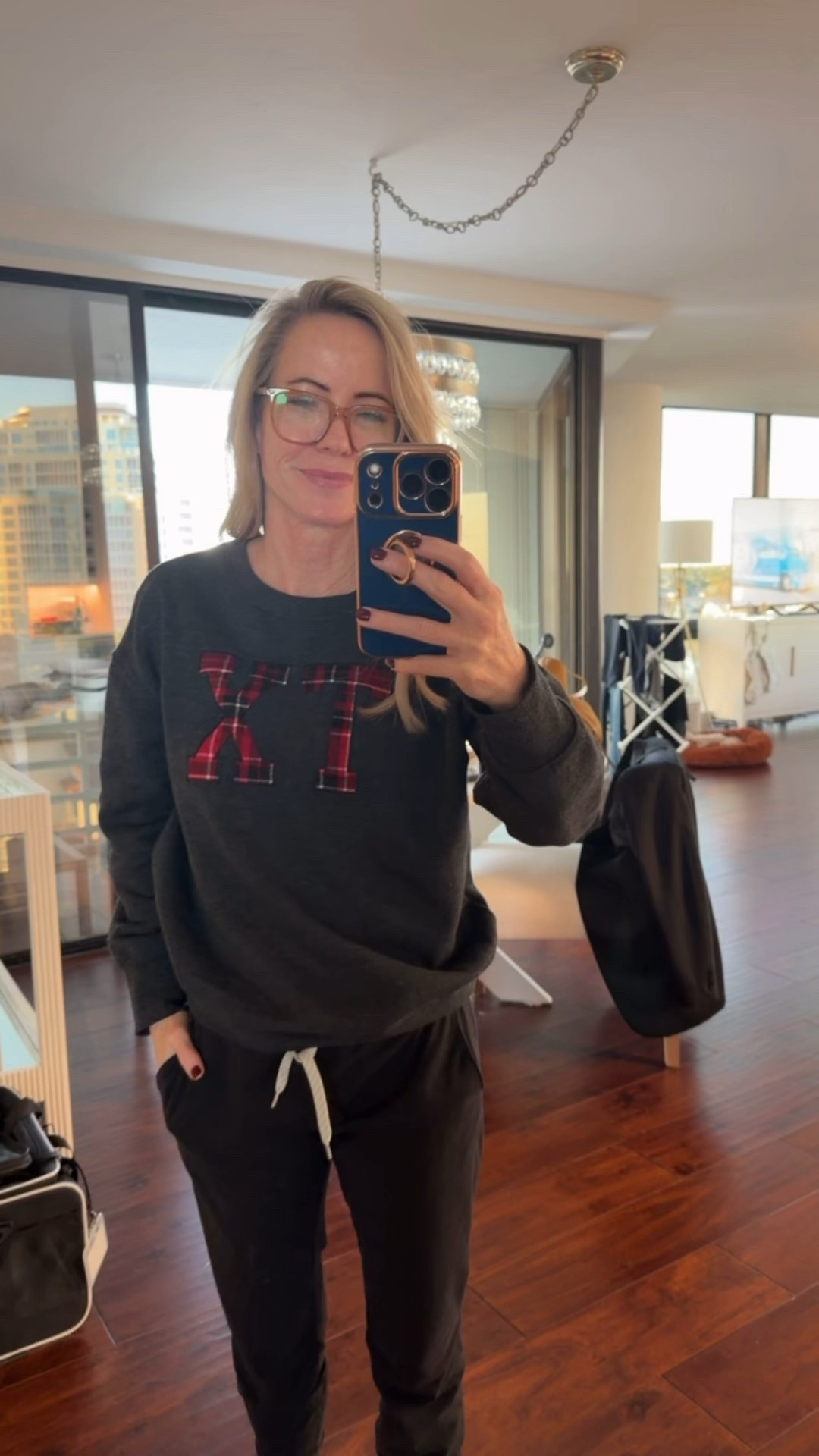 Comfy outfit for new year’s day!  I have these joggers in several colors!  My all time fav!

#LTKHome #LTKOver40 #LTKFindsUnder100