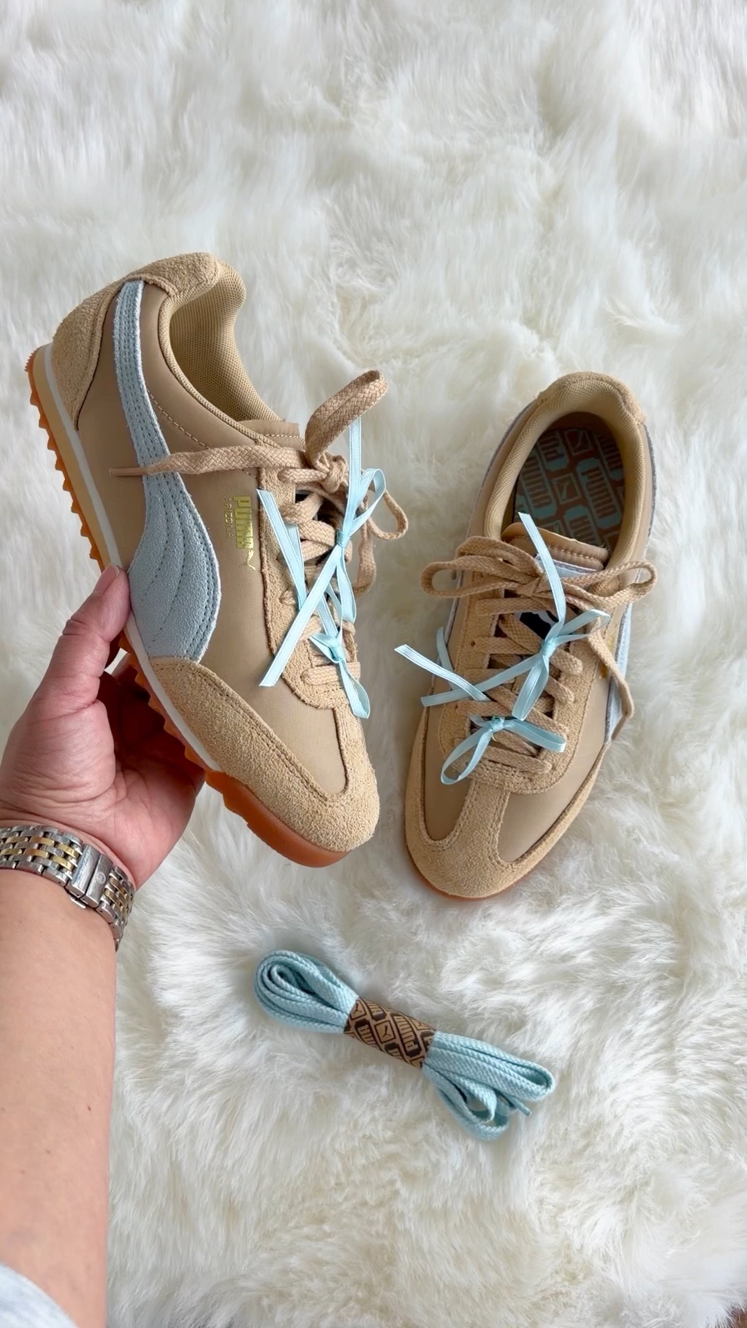 Aren’t these new Puma sneakers with these little blue bows so cute?! Love the neutral colors, low profile and cute little details. They come with these pretty light blue laces too! True to size. 

#LTKOver40 #LTKTravel #LTKActive