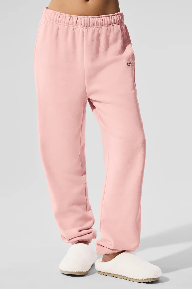 Accolade Sweatpant - Pink Quartz | Alo Yoga (US)