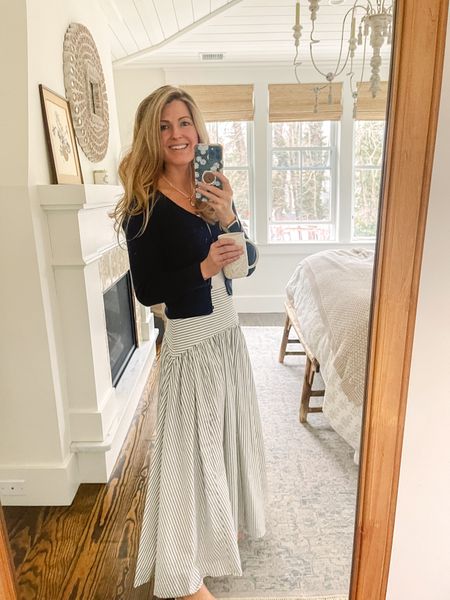 Gloomy day here calls for a skirt to make spring feel closer! This one is selling out quick so snatch it up because it’s so flattering and unique! 

#LTKtravel #LTKstyletip #LTKworkwear