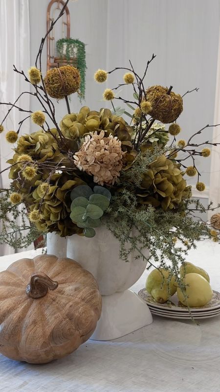 Pumpkin Floral Arrangement, fall decor, fall Tablescape, fall centerpiece 

#LTKhome