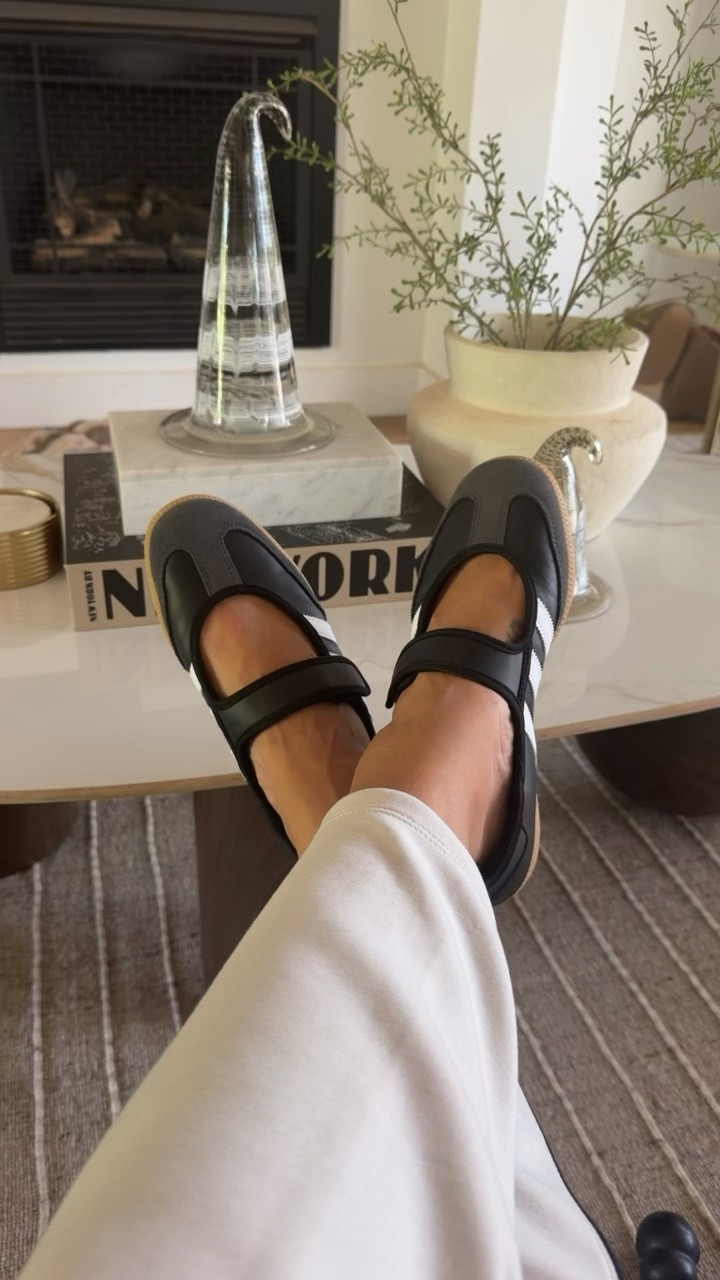 So cute and comfortable! They fit tts.

#LTKTravel #LTKMidsize #LTKOver40