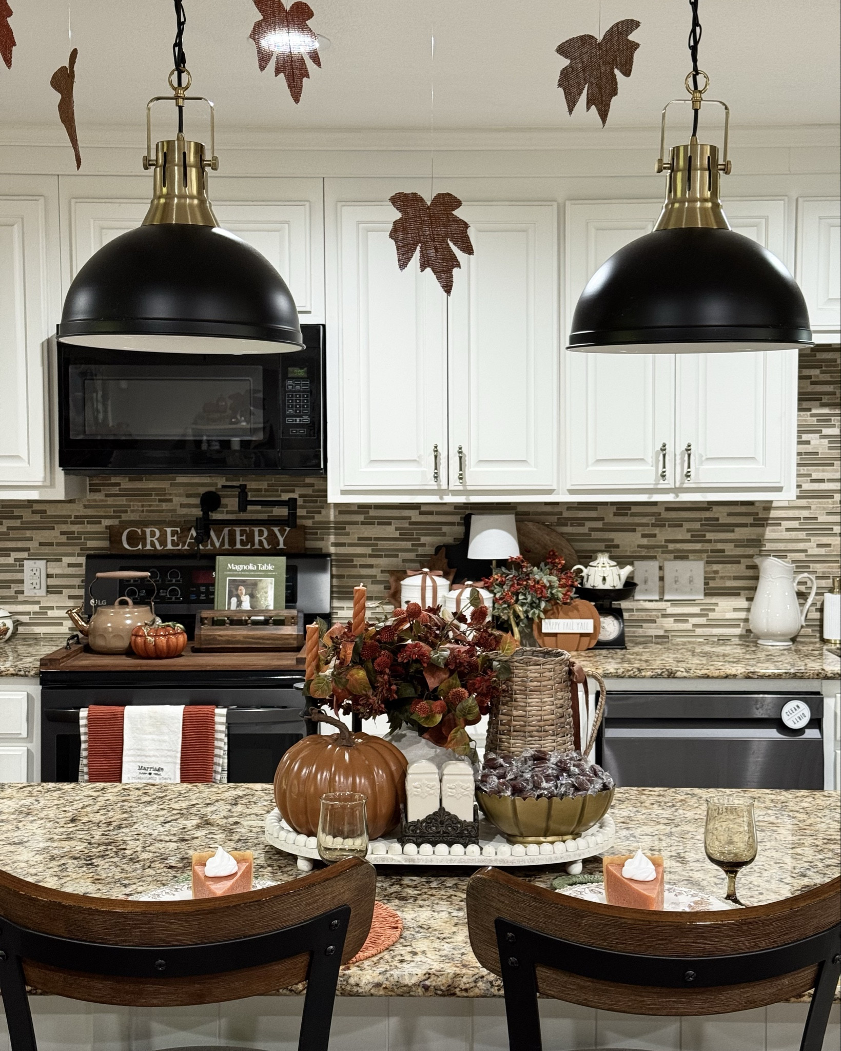 🍂 Fall Kitchen Inspiration 2025 🍂

#LTKHome #LTKautumn #LTKSeasonal