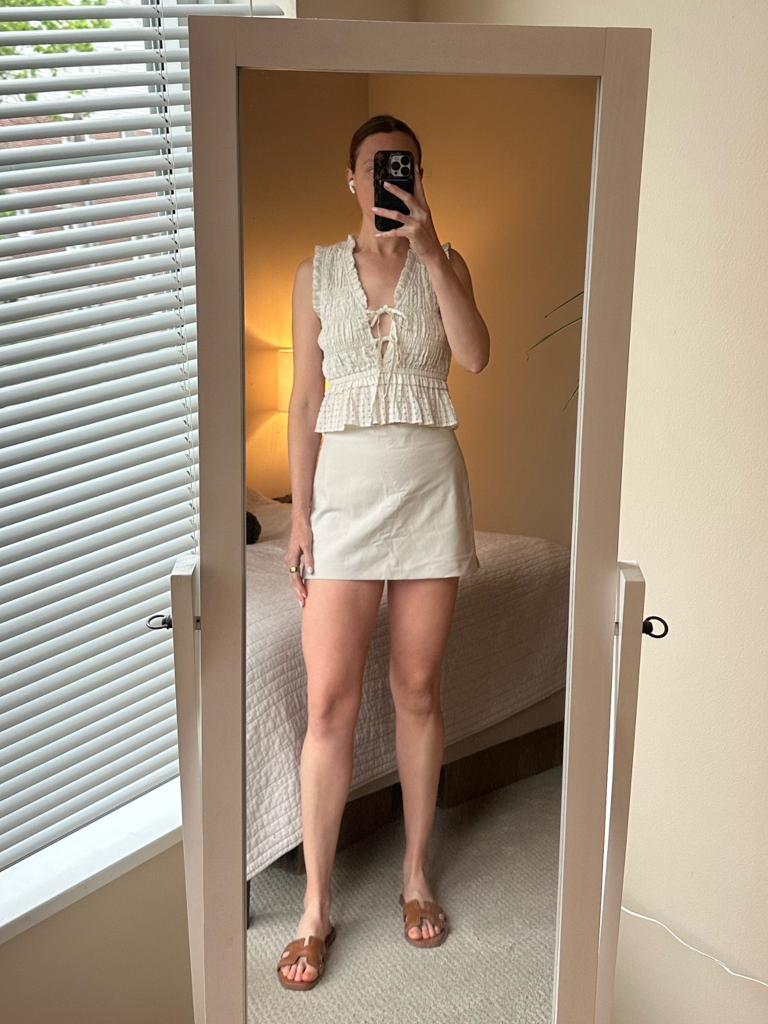 All Cream OOTD for doing errands and date night

#LTKgrwm #LTKWedding #LTKTravel