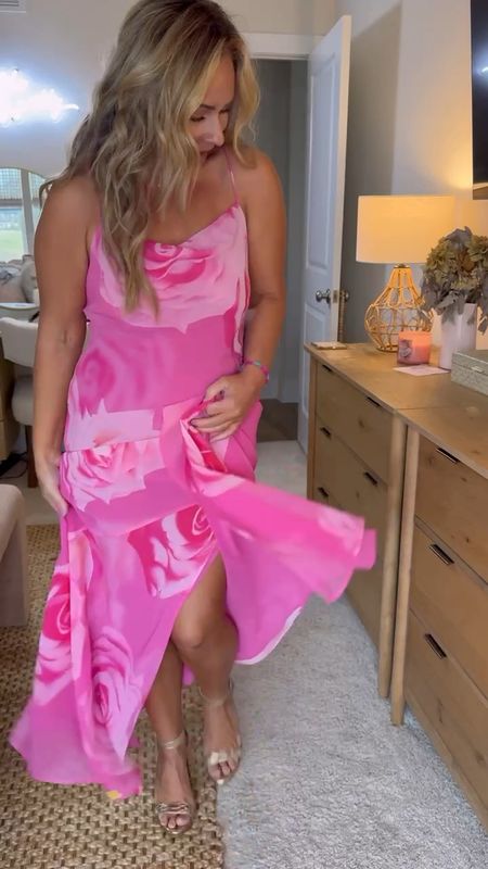 👗 Just got my hands on this gorgeous, flowy floral dress from Mango! Its pink hue and delicate design are so dreamy!

🌸 The slit adds the perfect touch, making it versatile enough for a wedding, a formal party, or even that fancy dinner date. 

💃 Don't you just love when you find a dress that makes you feel like a million bucks? #PinkBliss #FloralDress #MangoFashion

#LTKstyletip #LTKwedding