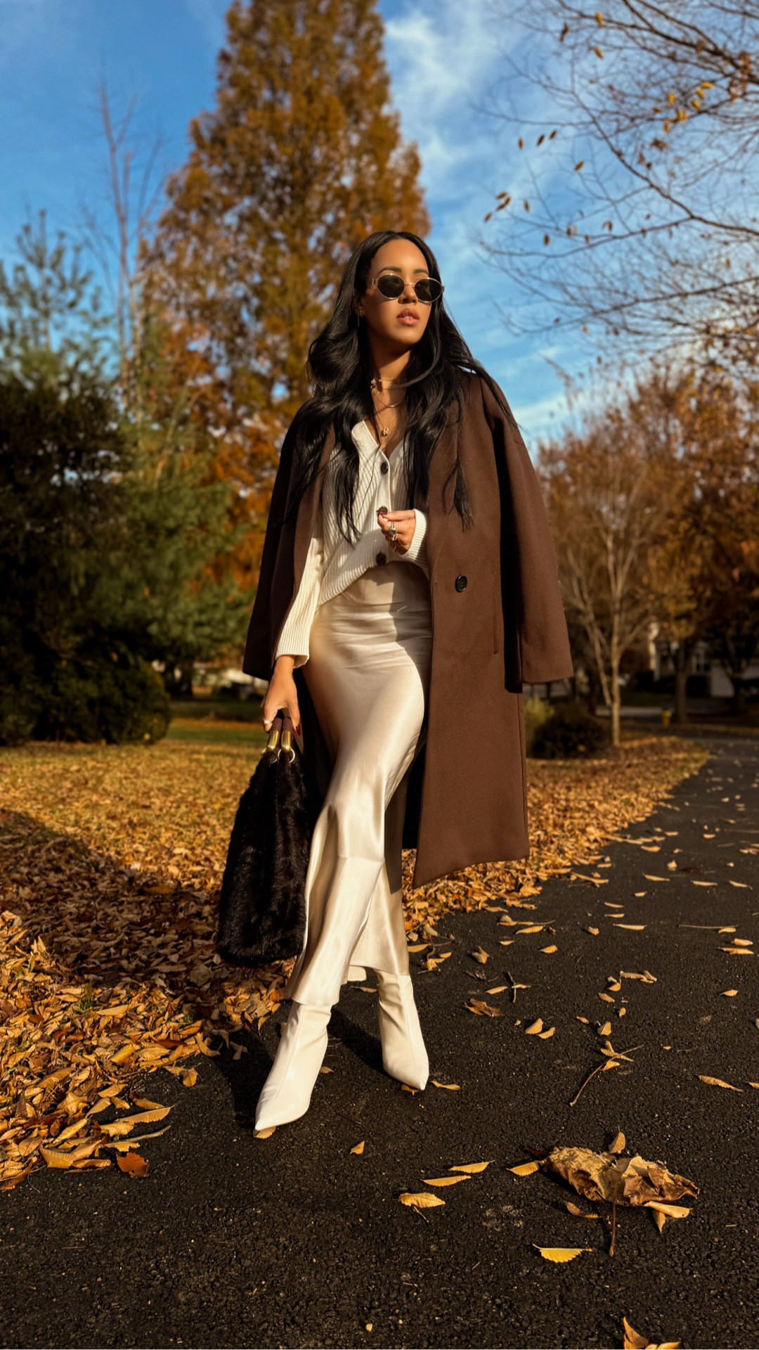 Finally tried Quince and I’m obsessed! The wool coat-YES. The affordable cashmere and washable silk-YES!! Get 10% off your first order with this code. You’re gonna be shook by the quality and the prices! CODE- INFG-25RACHMOON10

#LTKOver40 #LTKPetite #LTKFindsUnder100