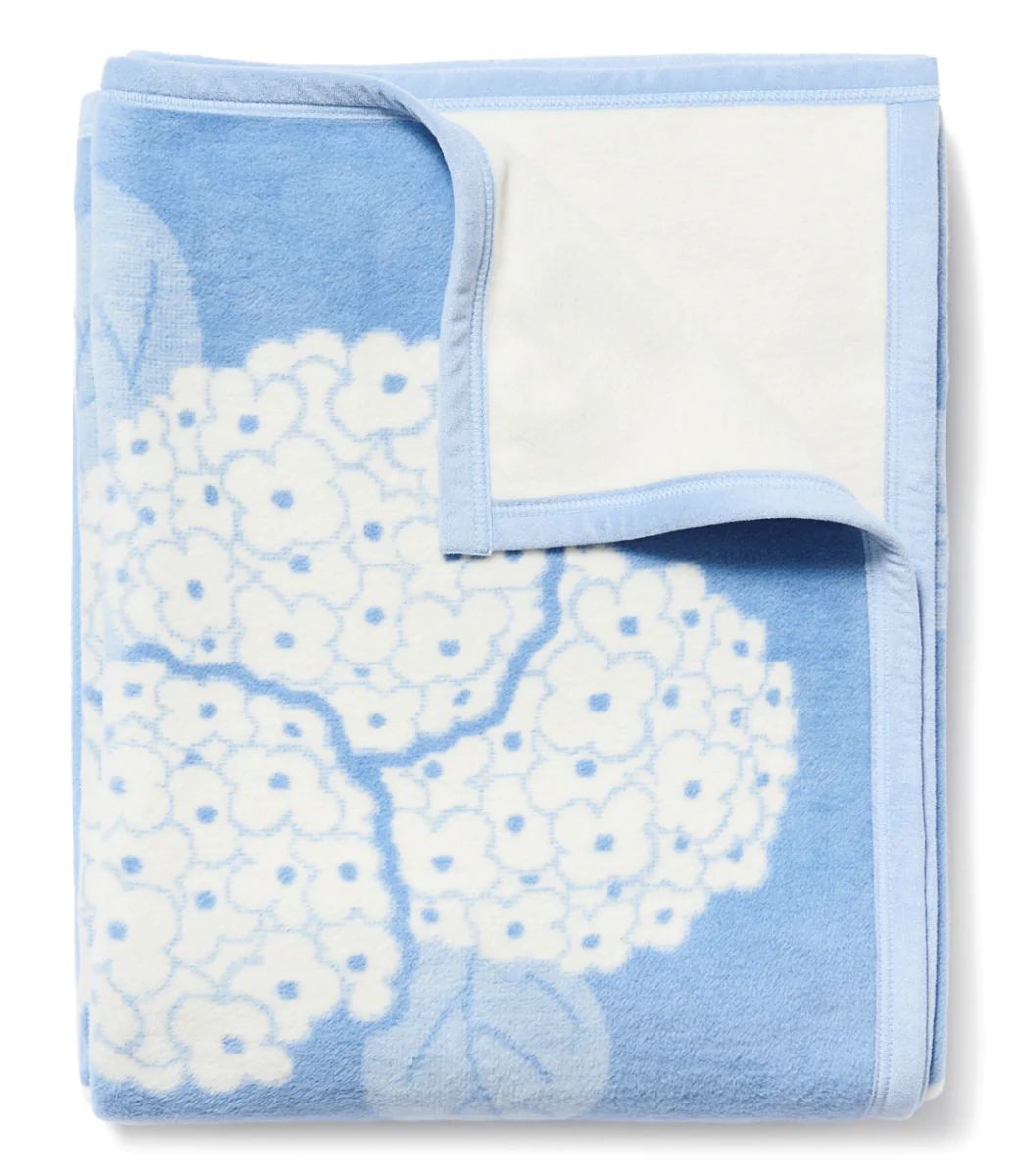 Hydrangeas Light Blue Blanket | ChappyWrap