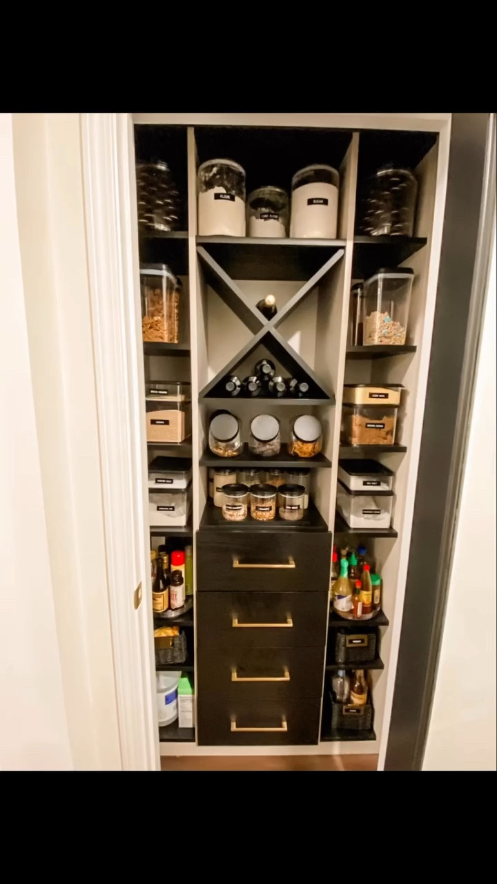 What space can we help customize? #letsbefriends #customcloset #custompantry #professionalorganizer