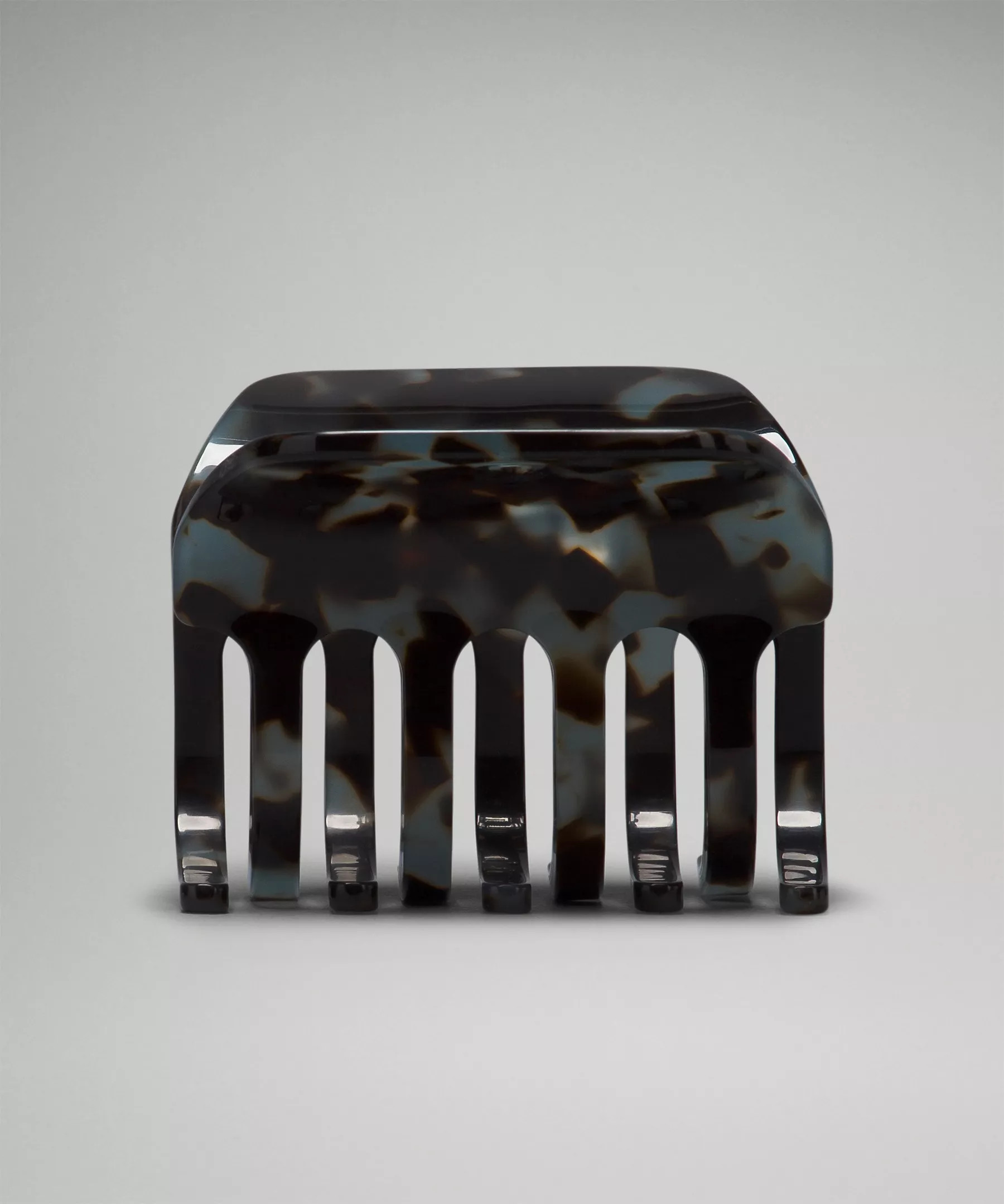 Criss-Cross Claw Clip | Women's Accessories | lululemon | Lululemon (US)